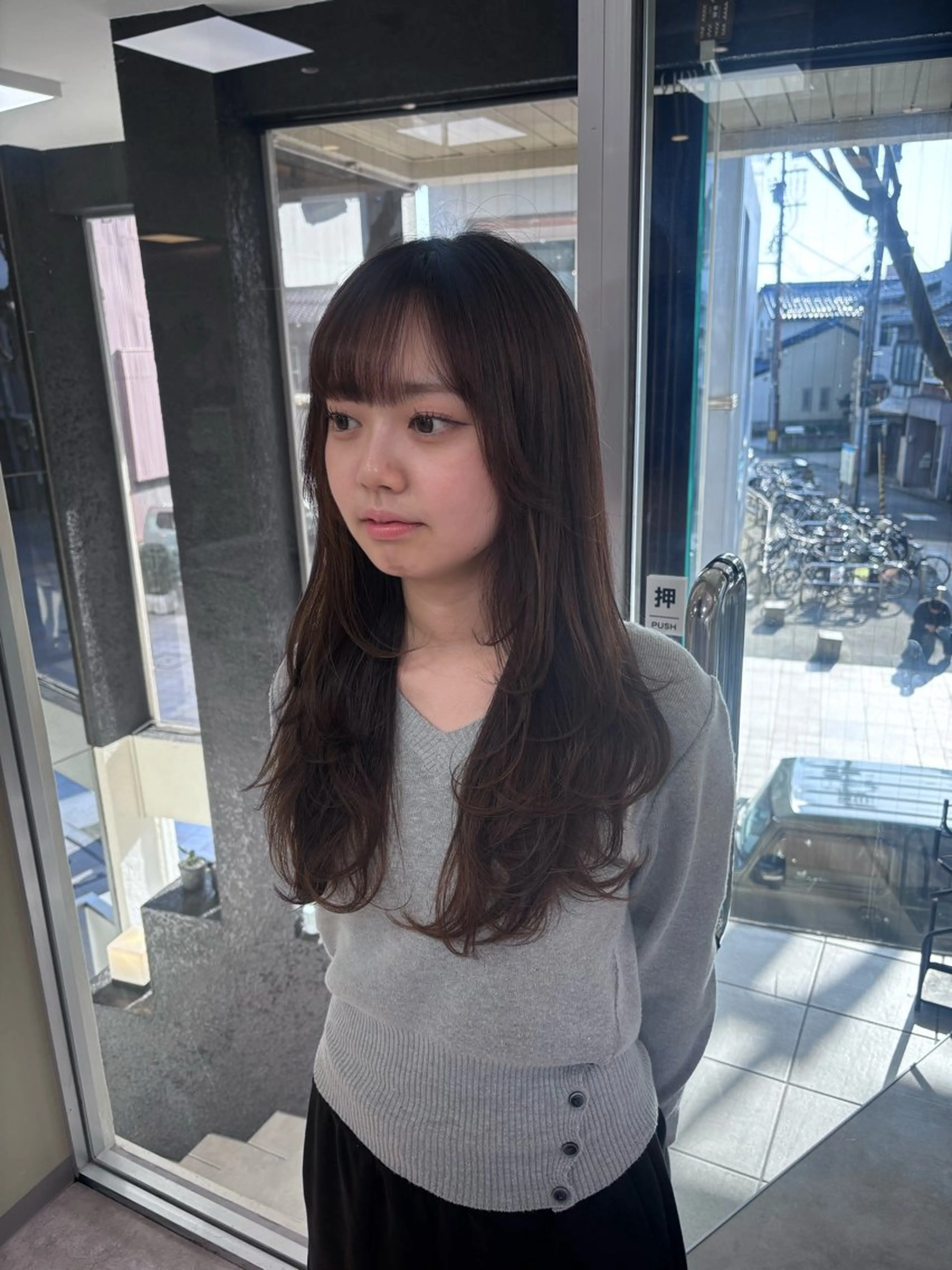 セミロング カラー 竹田 佳奈のヘアスタイル