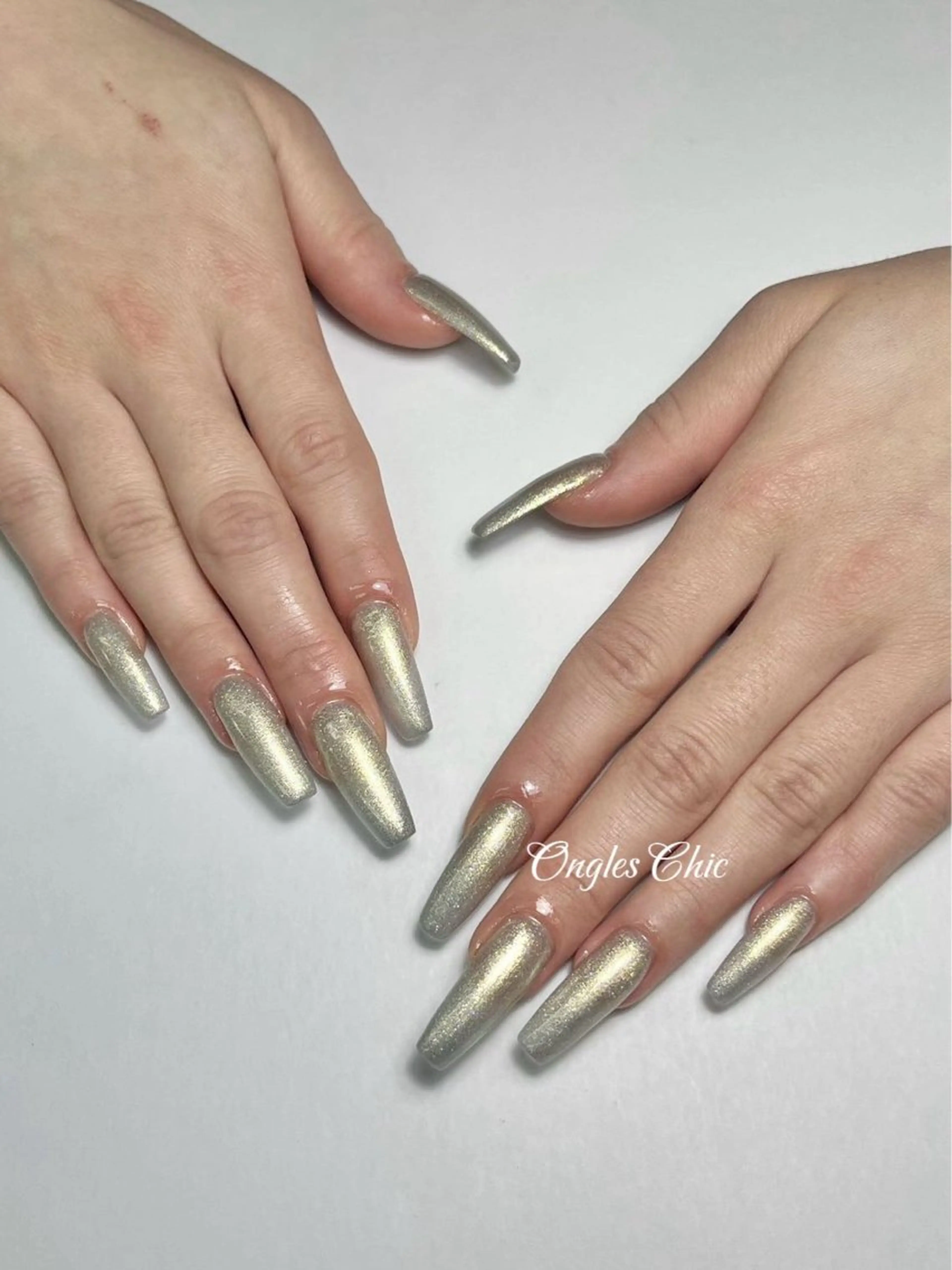 ネイル ハンドネイル ongles chicのネイルデザイン