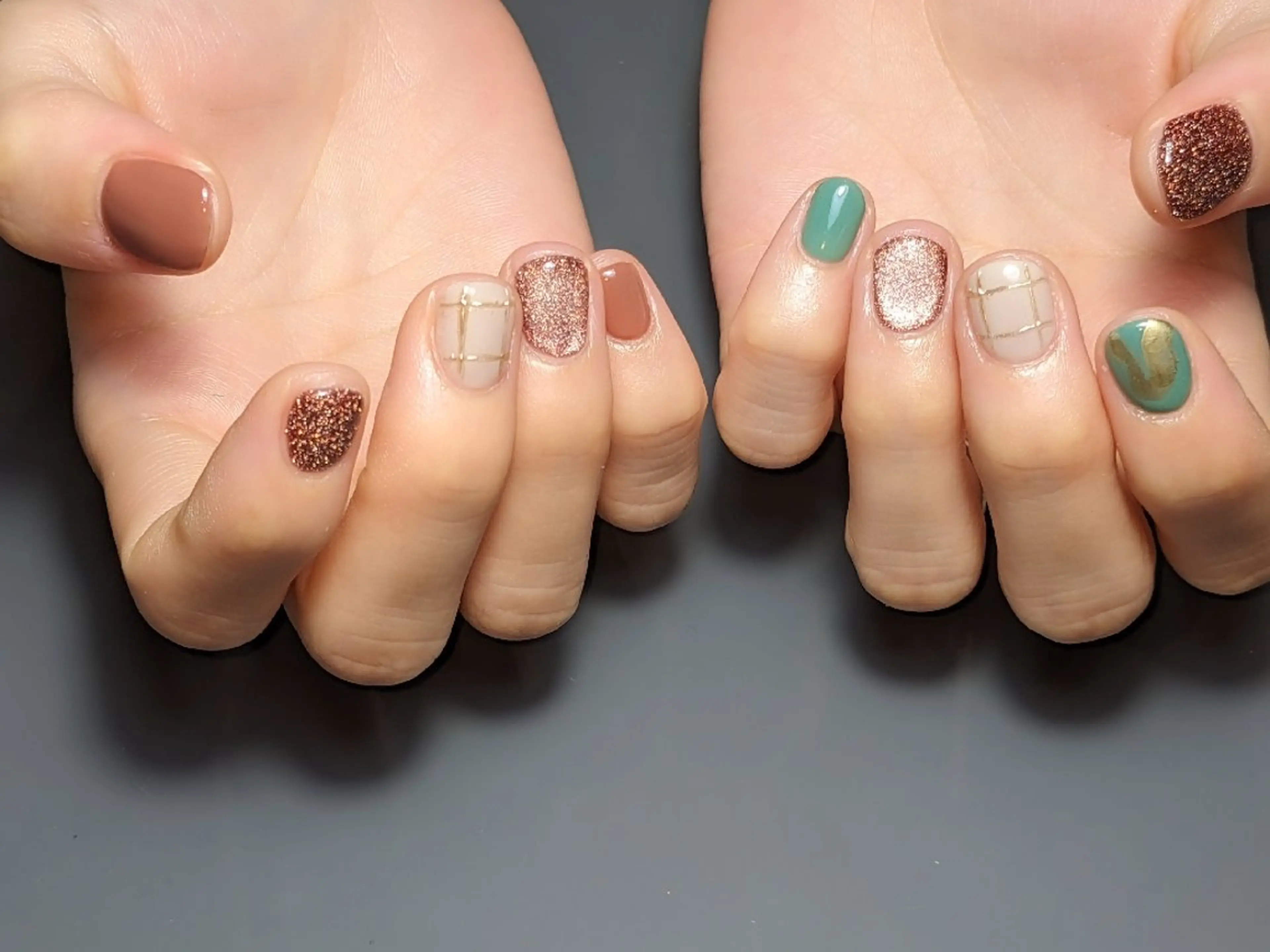 ネイル ハンドネイル LICO(ﾘｺ) ▶ ﾈｲﾗﾘｳﾑ ﾎﾇｱのネイルデザイン