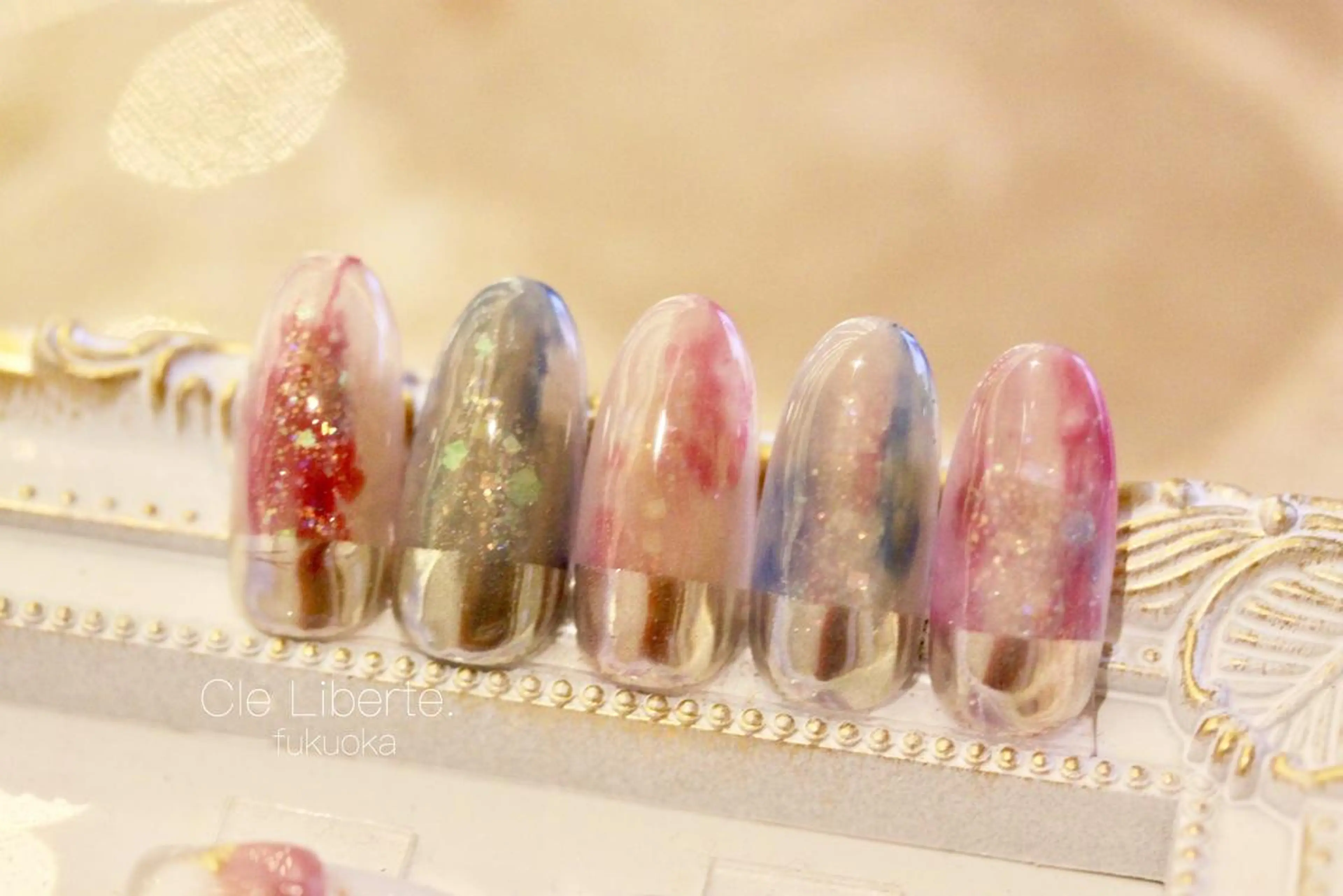 ネイル ミラーネイル Elio所属・Elio 国泰寺のネイルデザイン