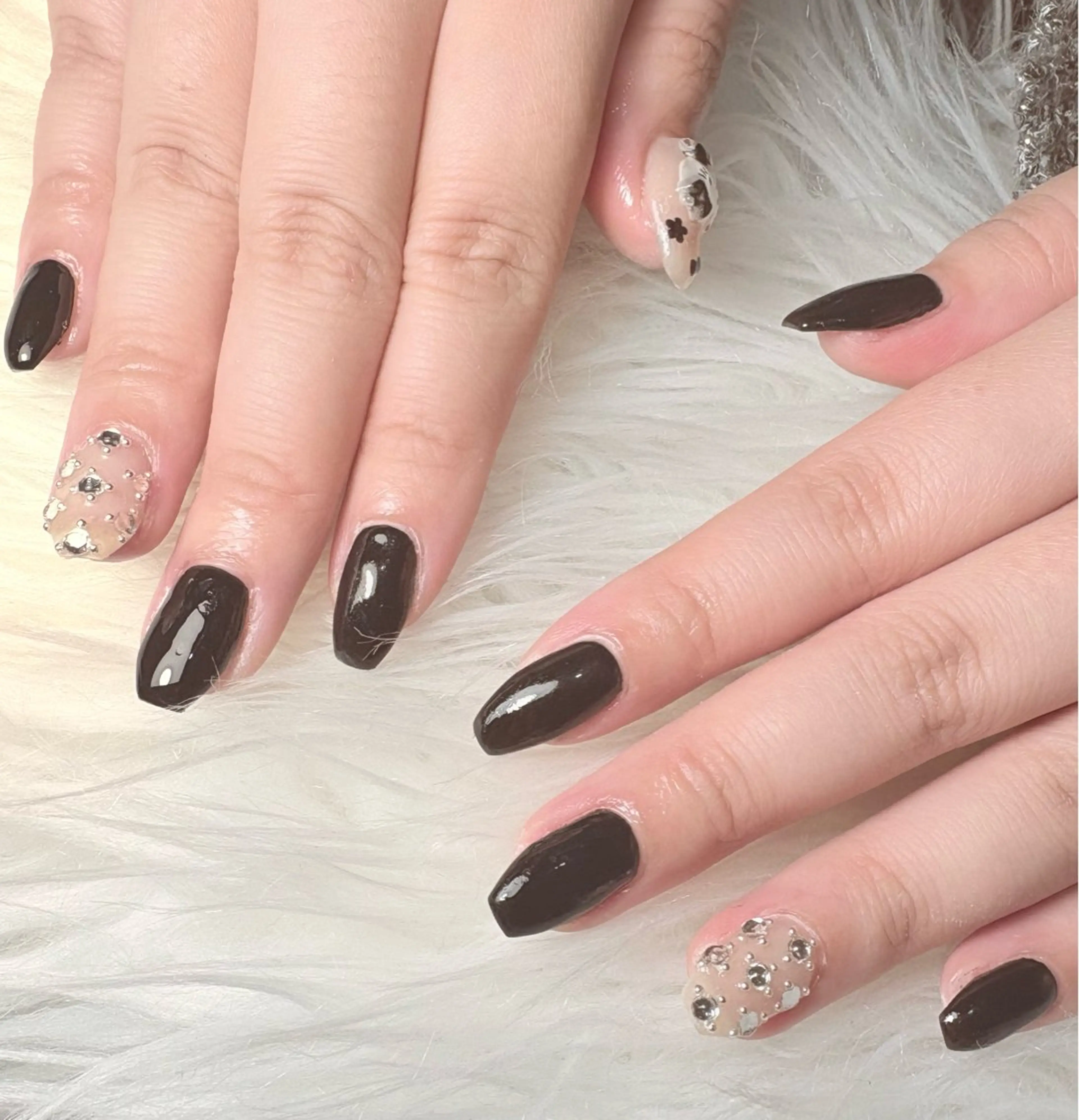 ミディアム 山科駅徒歩3分❣️ 代表　紗恵子のネイルデザイン