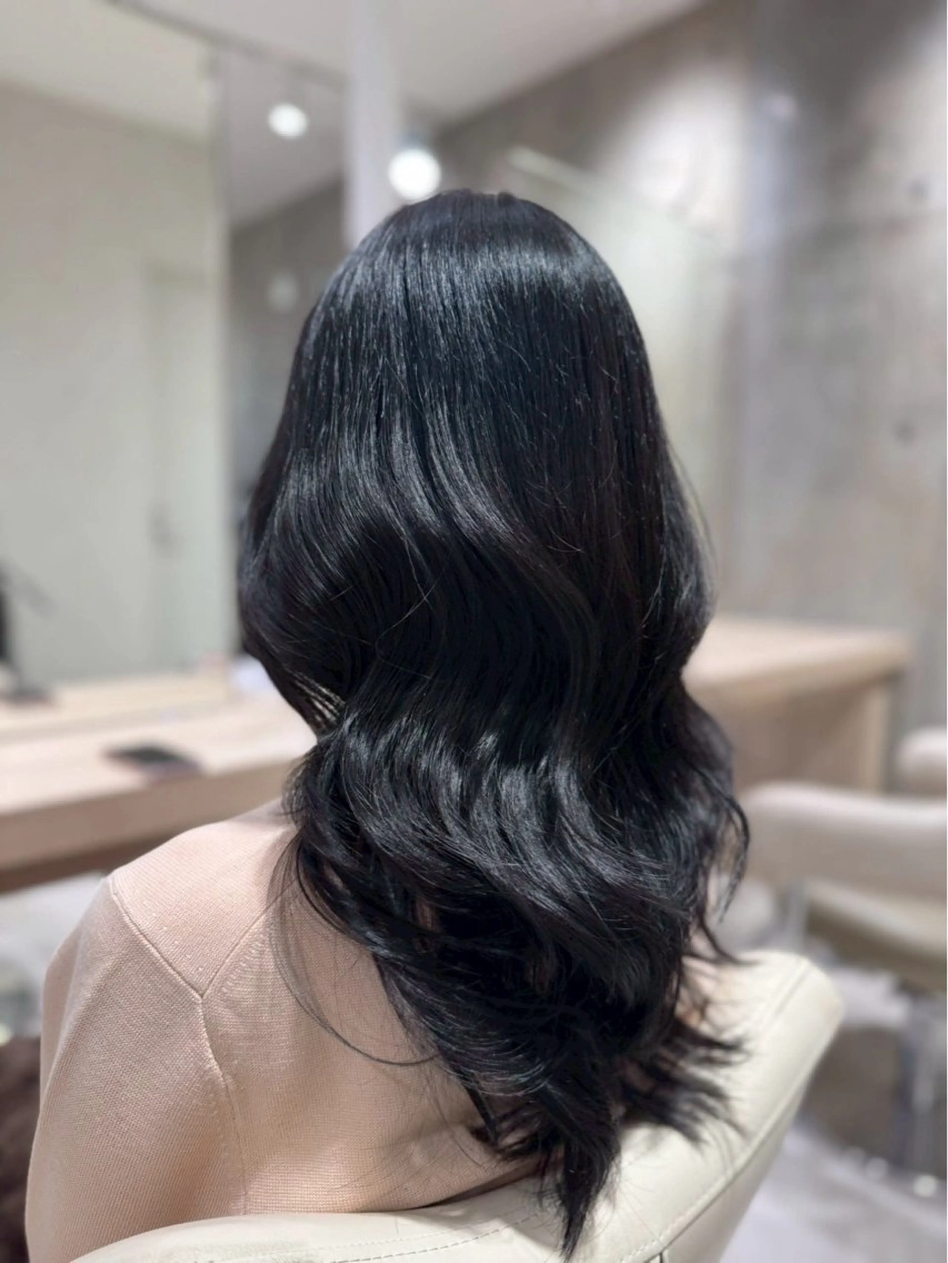 ロング カラー ヘアアレンジ カット 萩野 秋華のヘアスタイル