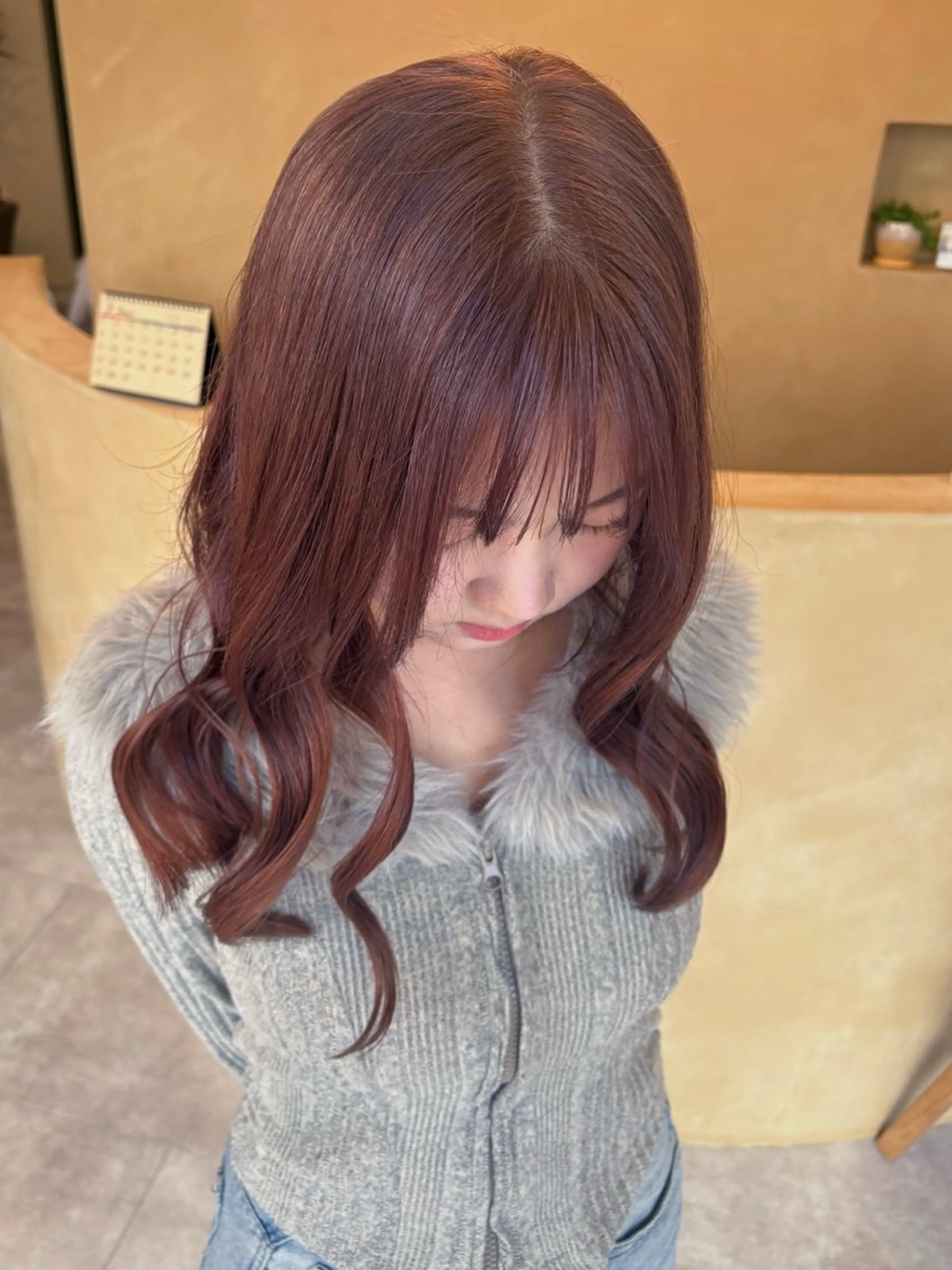 ロング 西田 朋華のヘアスタイル