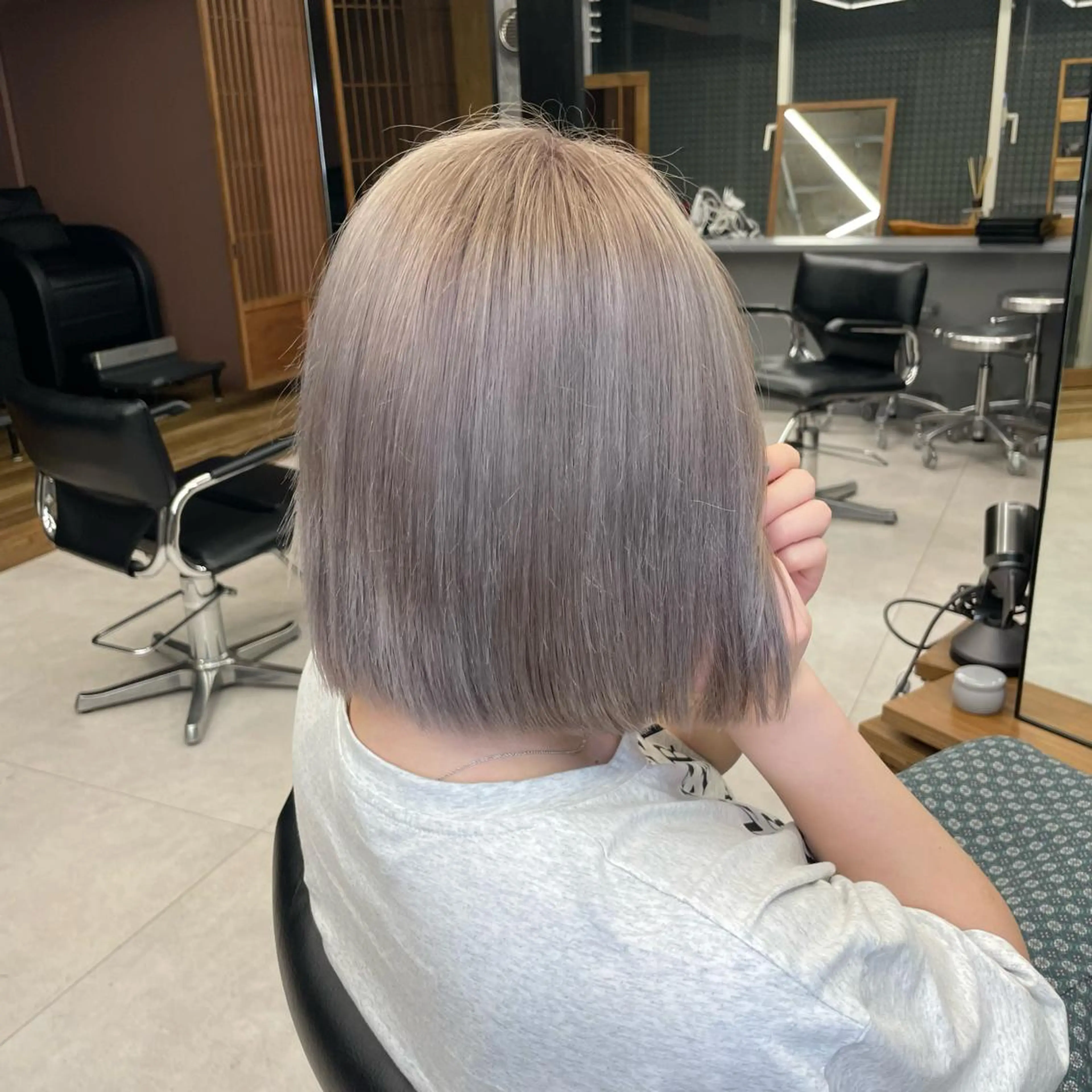 ショート カラー 透明感カラー ダブルカラー ヘアカラー yuina 【NNN】のヘアスタイル