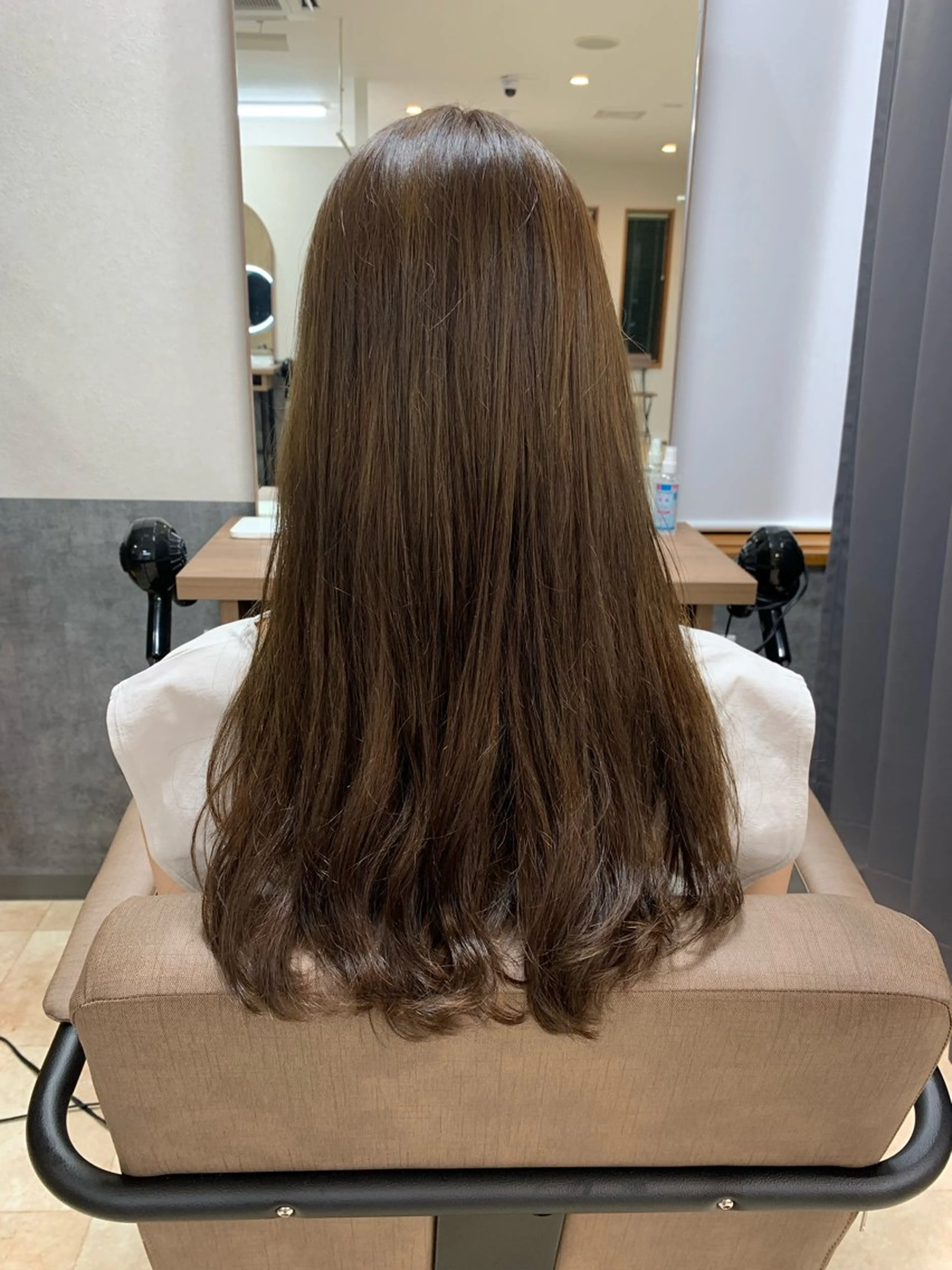 ロング カラー ベージュカラー 赤坂 有季のヘアスタイル