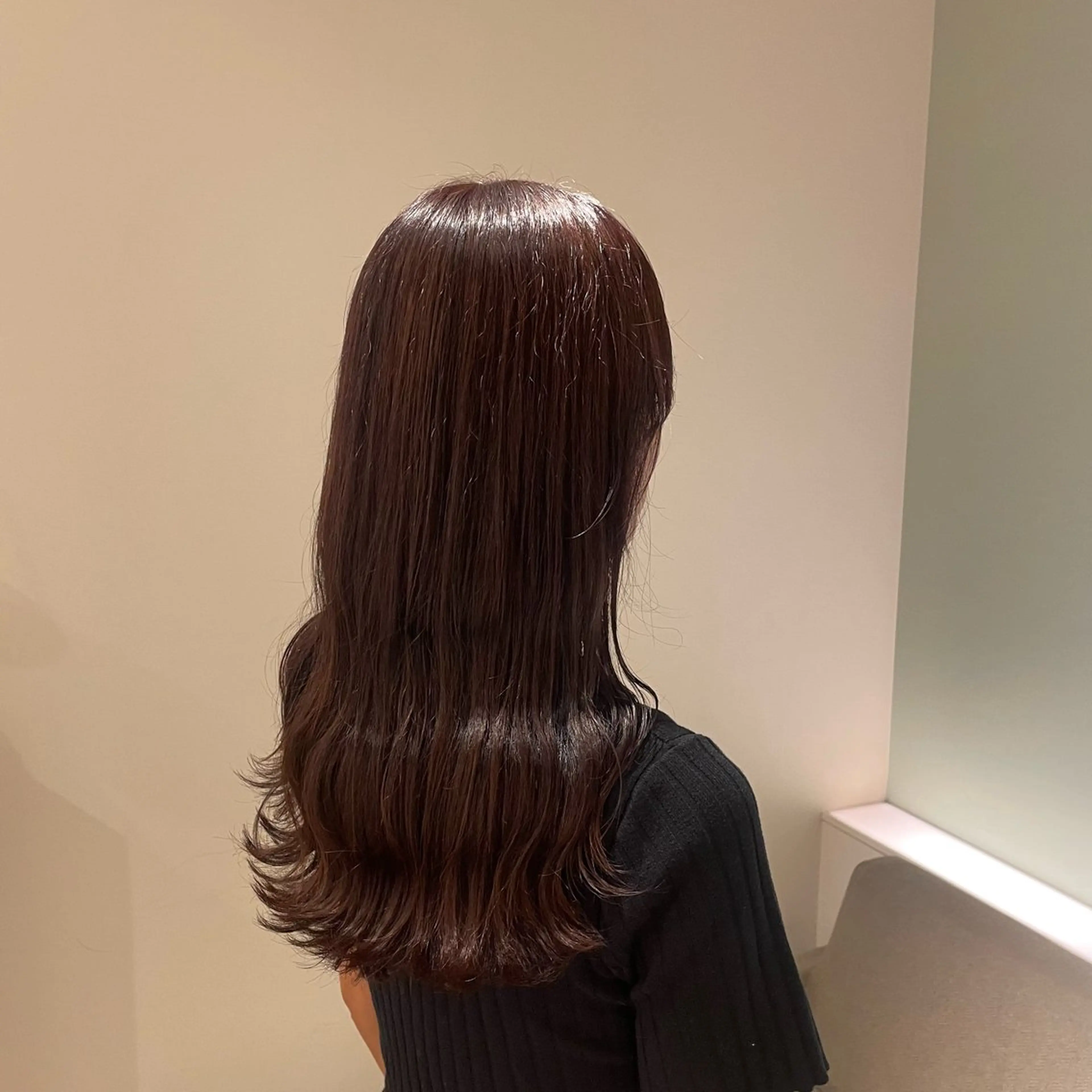 ロング カラー 上村 七海のヘアスタイル