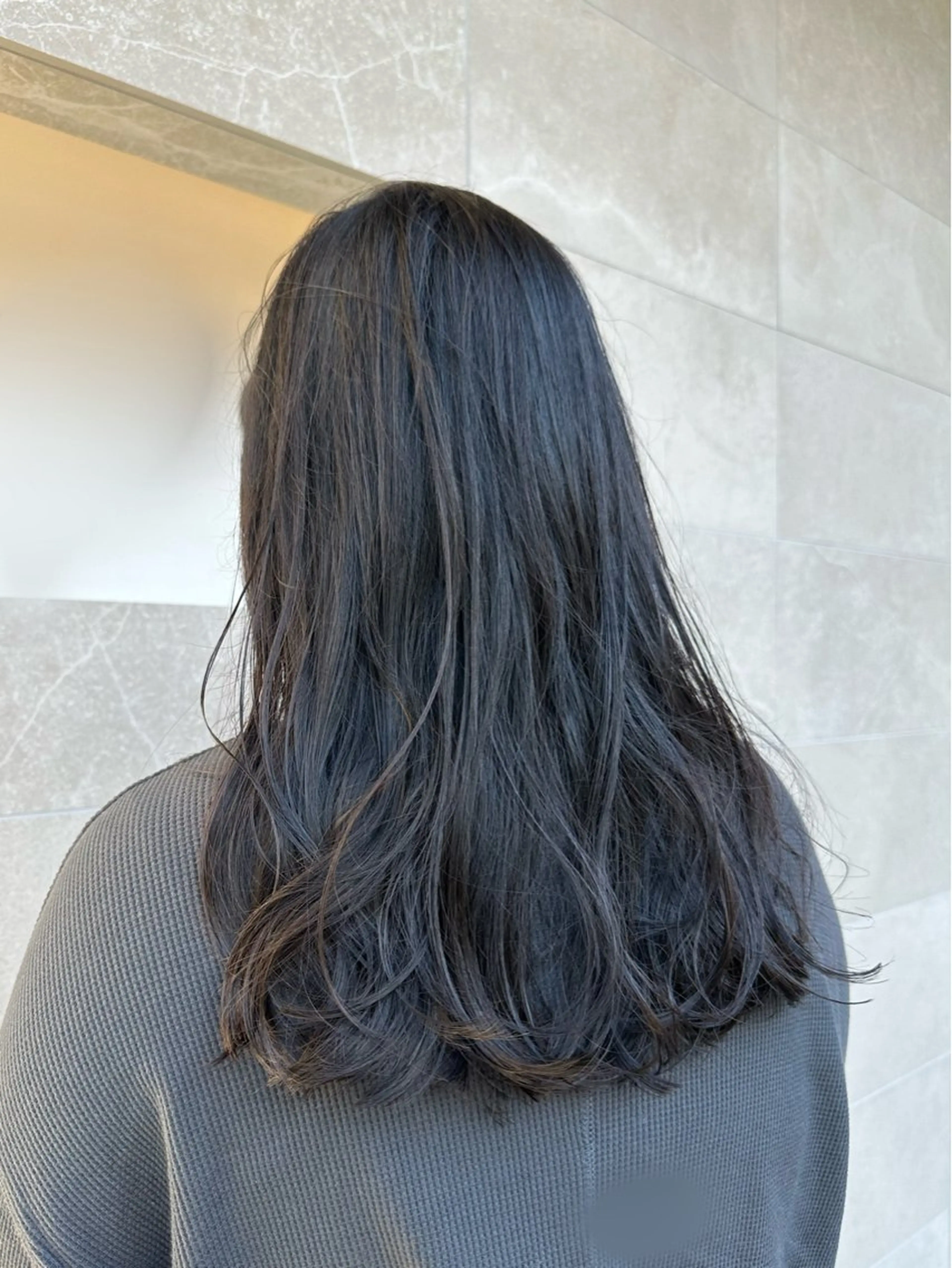 ロング カラー 今谷 莉夏子のヘアスタイル