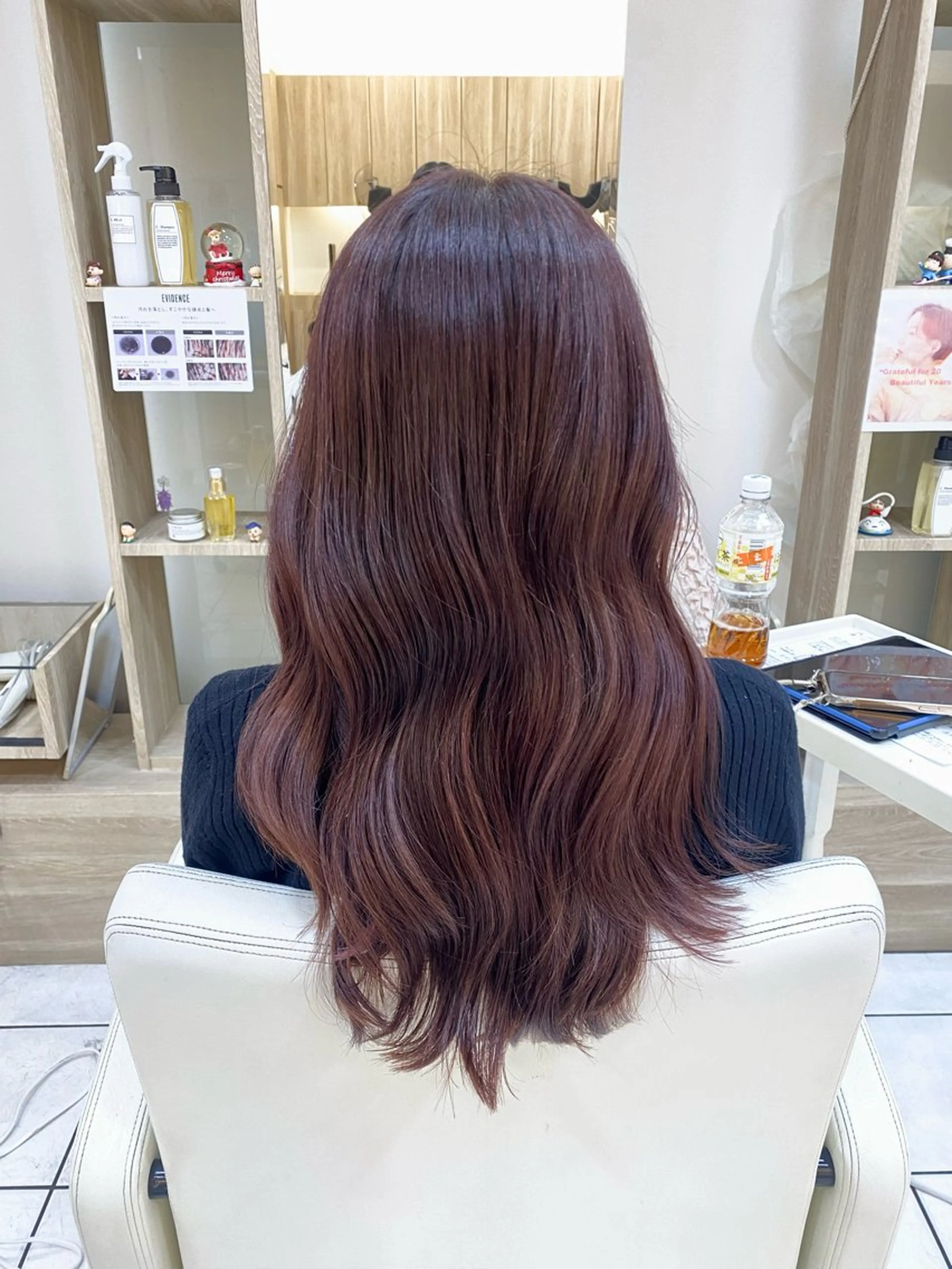 ロング カラー ブラウンカラー ピンクカラー ピンクブラウン レイヤーカット 内山 歩美のヘアスタイル