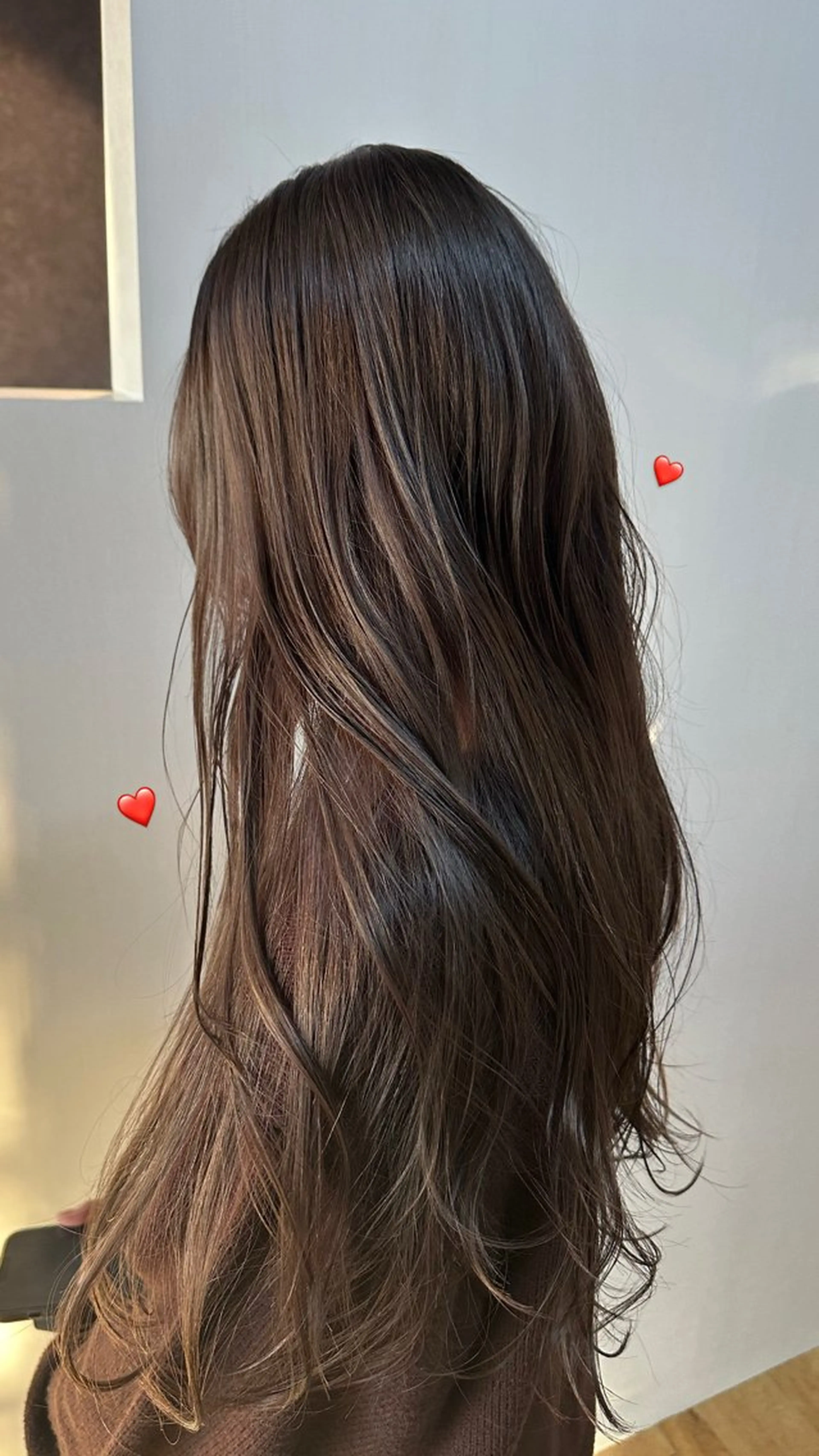 ロング ヘアカラー 坂庭 美夢のヘアスタイル