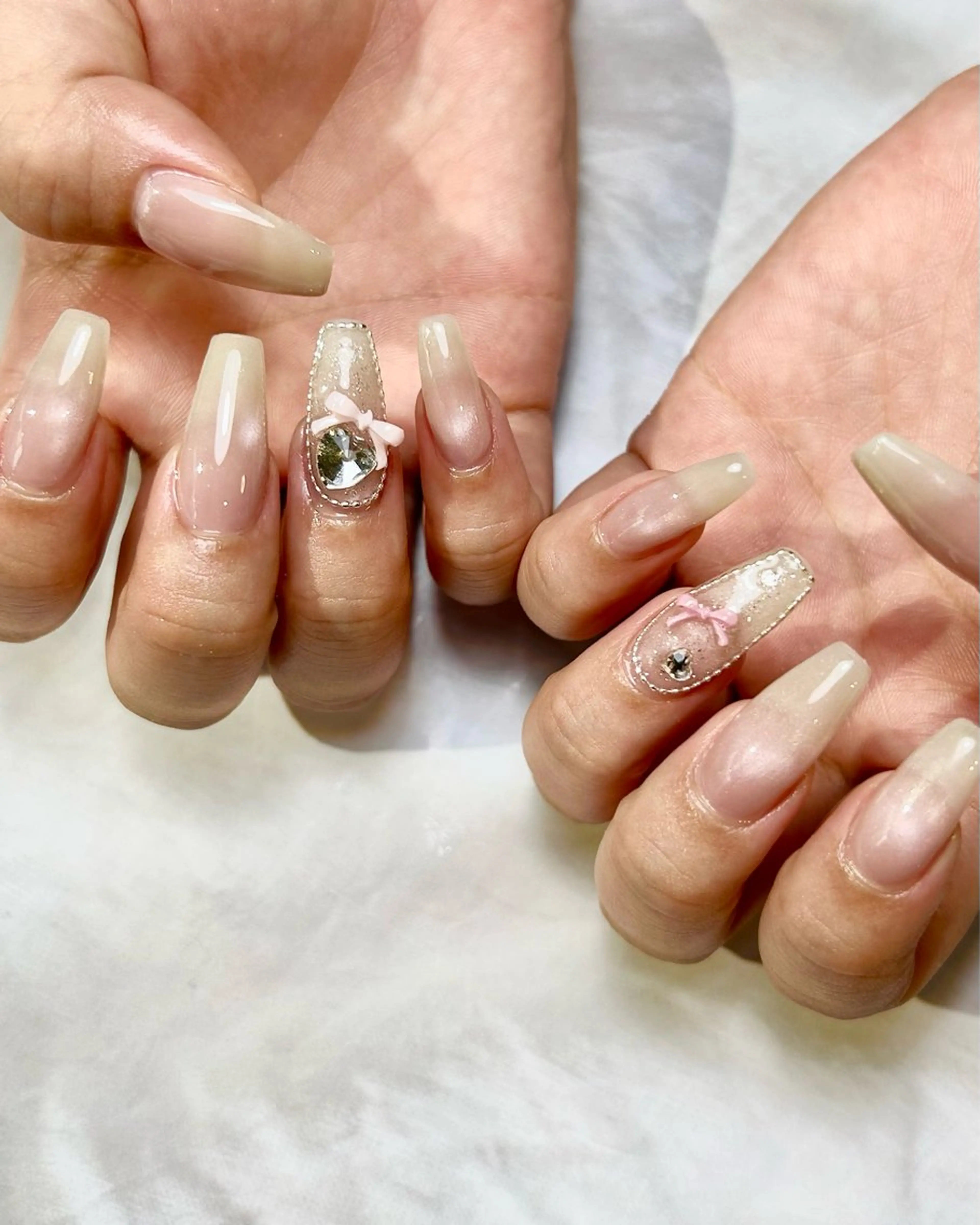 ネイル オーロラネイル マグネットネイル 持ち込み ピンク ハンドネイル Reflection marikoのネイルデザイン