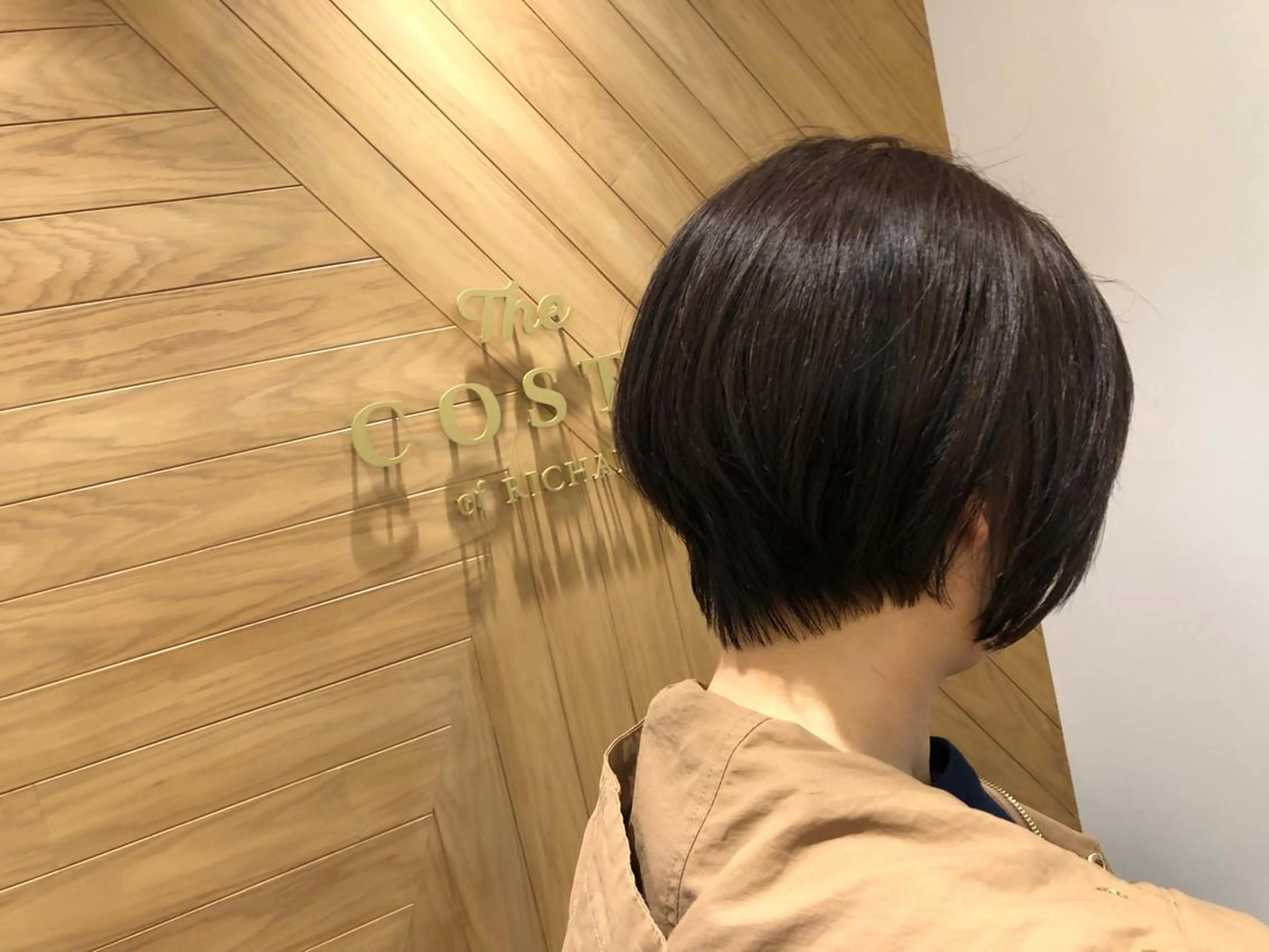 ショート カラー くびれヘア ショートヘア カット 鈴村 大介のヘアスタイル