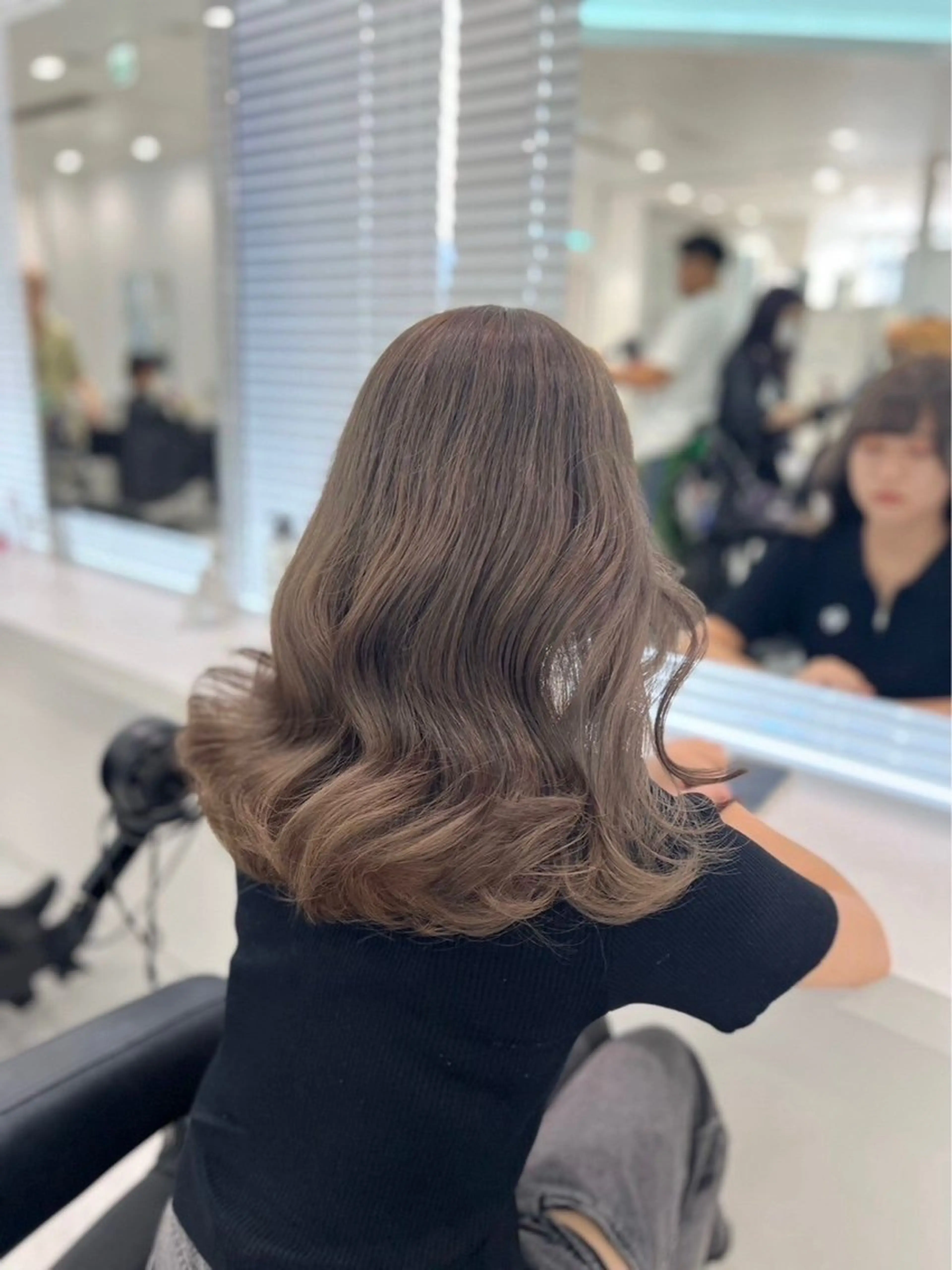ロング カラー ハイトーン/韓国 レイヤー/るか🎀のヘアスタイル