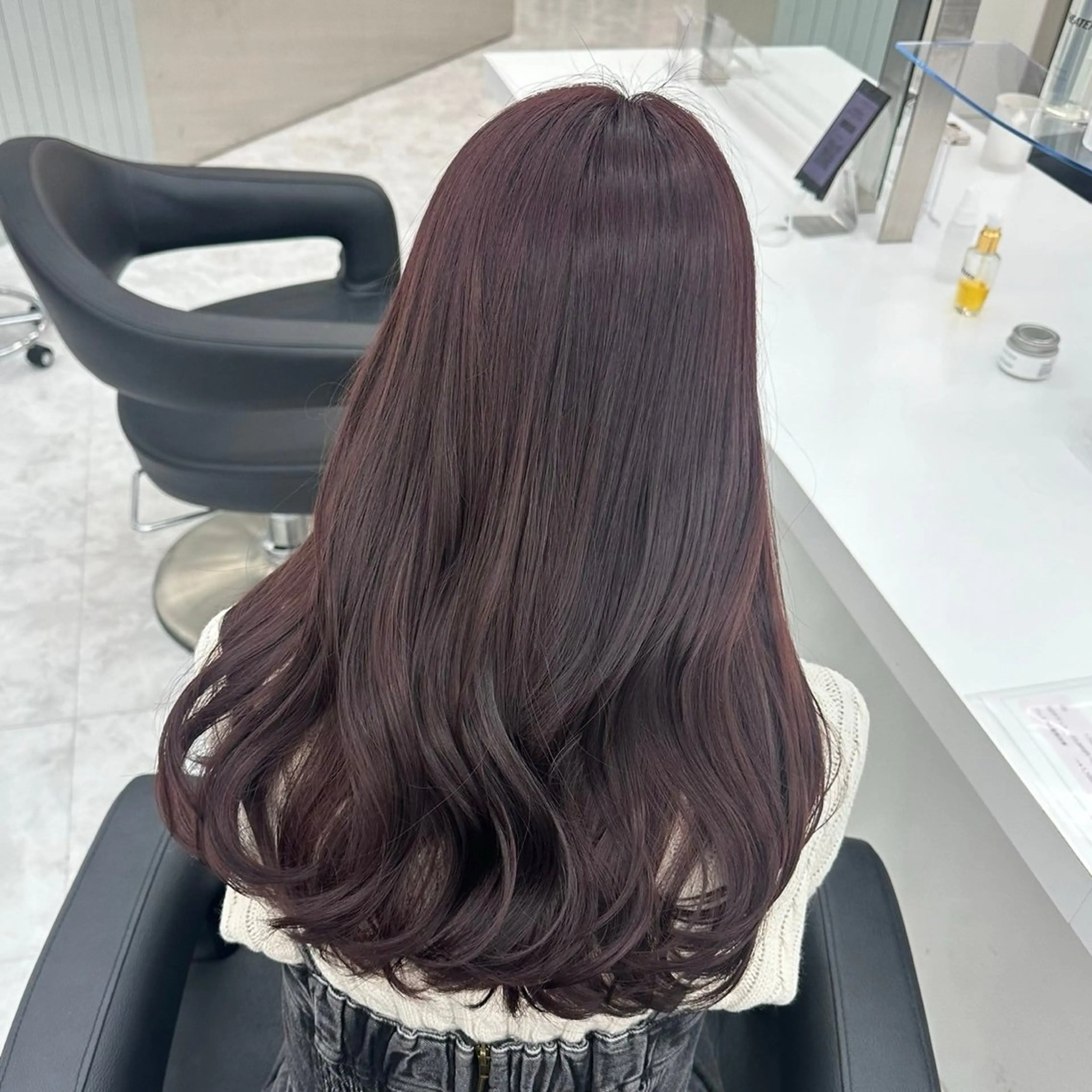 ロング カラー 黒髪 ブリーチ ブリーチなしカラー レッドカラー 髪質改善 カット ヘアカラー ヘッドスパ ヘアセット 🫧韓国風透明感 ヘア🫧towaのヘアスタイル
