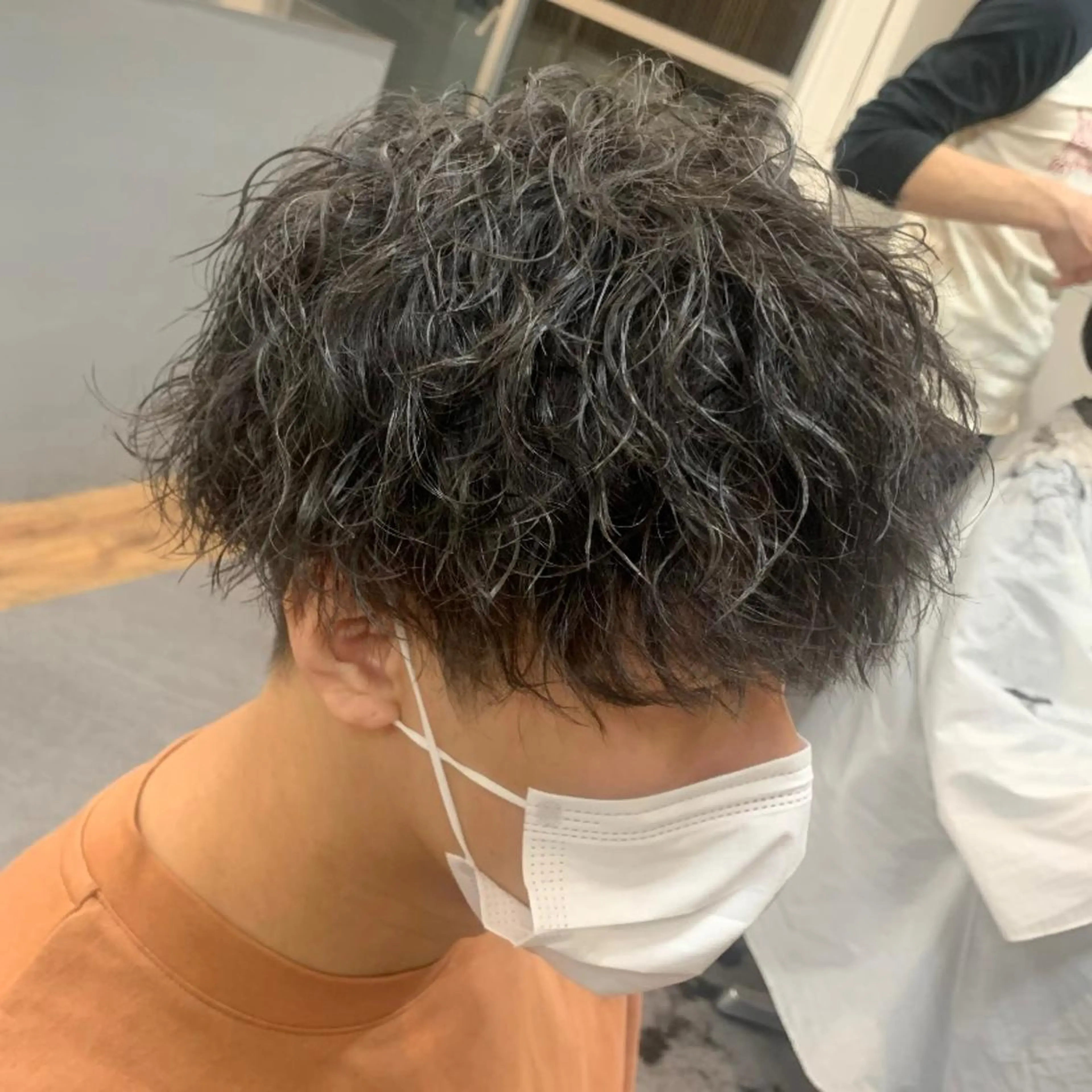 ショート パーマ メンズ メンズパーマ ツイストスパイラルパーマ スパイラルパーマ カット パーマ メンズ特化美容師/ 藤戸 椋のヘアスタイル