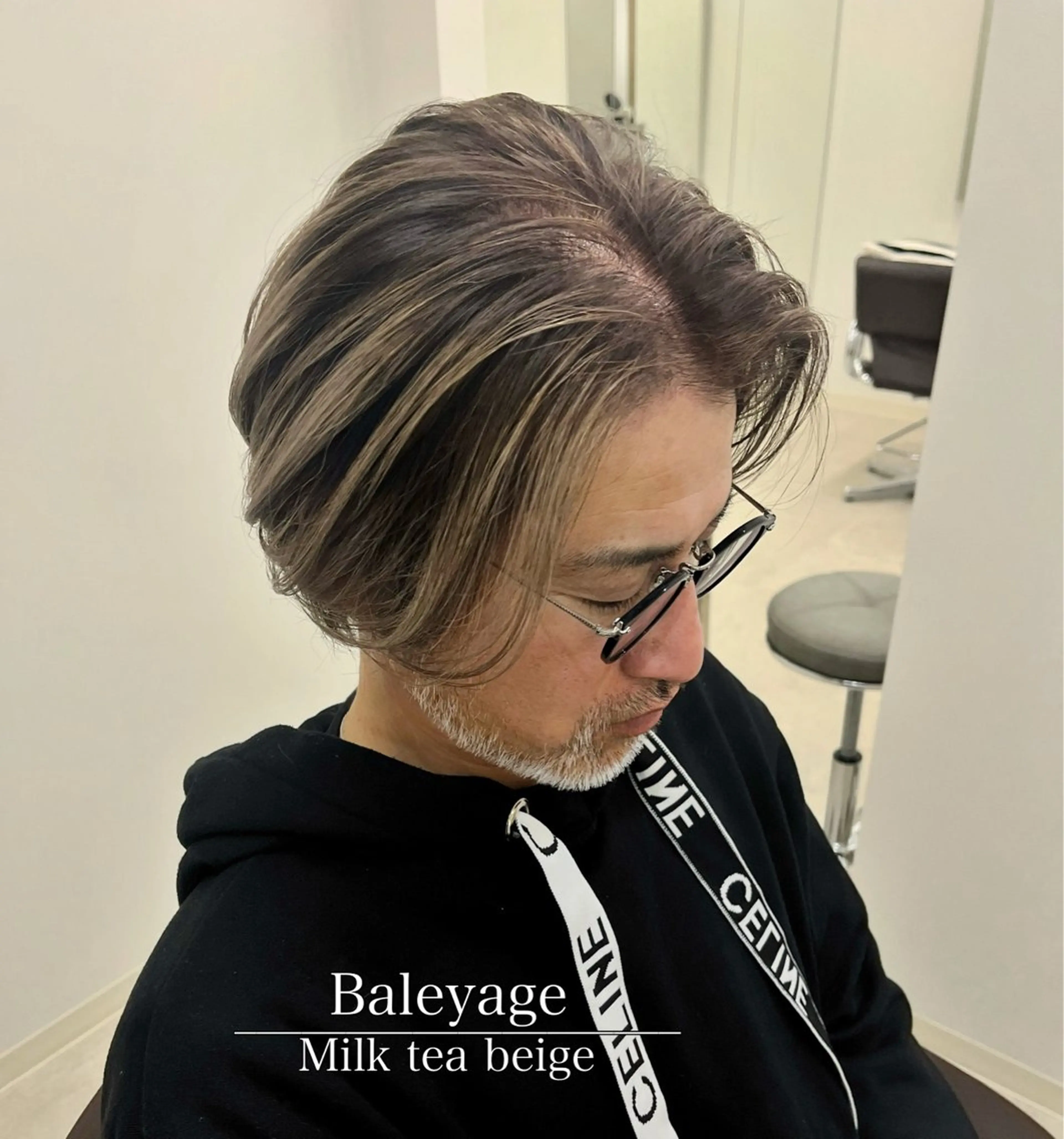 ミディアム カラー パーマ ヘアアレンジ メンズ メンズバレイヤージュ メンズブリーチ メンズハイライト メンズハイトーン メンズ韓国風 カット ヘアカラー トリートメント ヘアセット 二ヶ月綺麗なデザイン カット/星野六三四のヘアスタイル