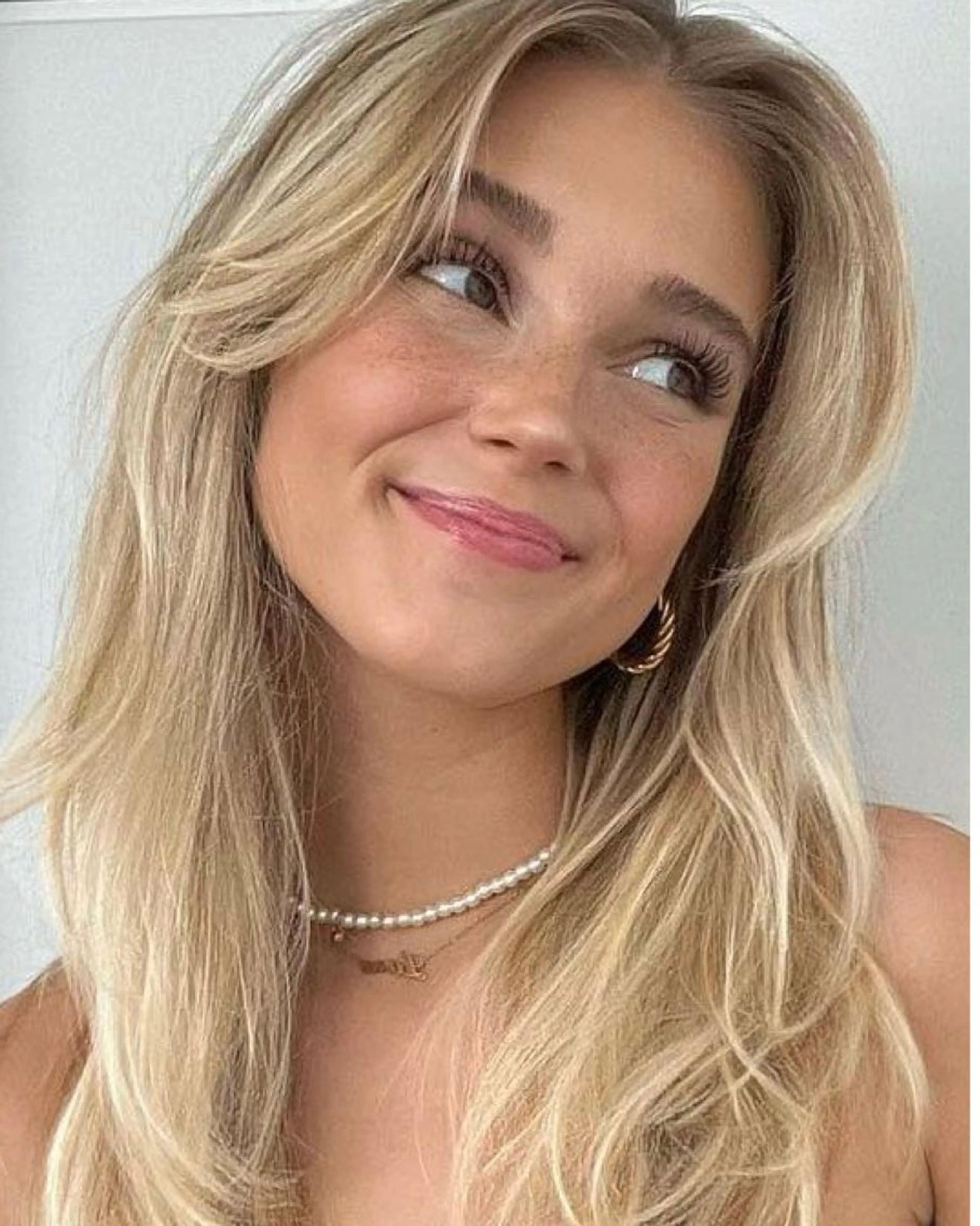 ロング ヘッドスパ karin🪩海外風 バタフライカットのヘアスタイル