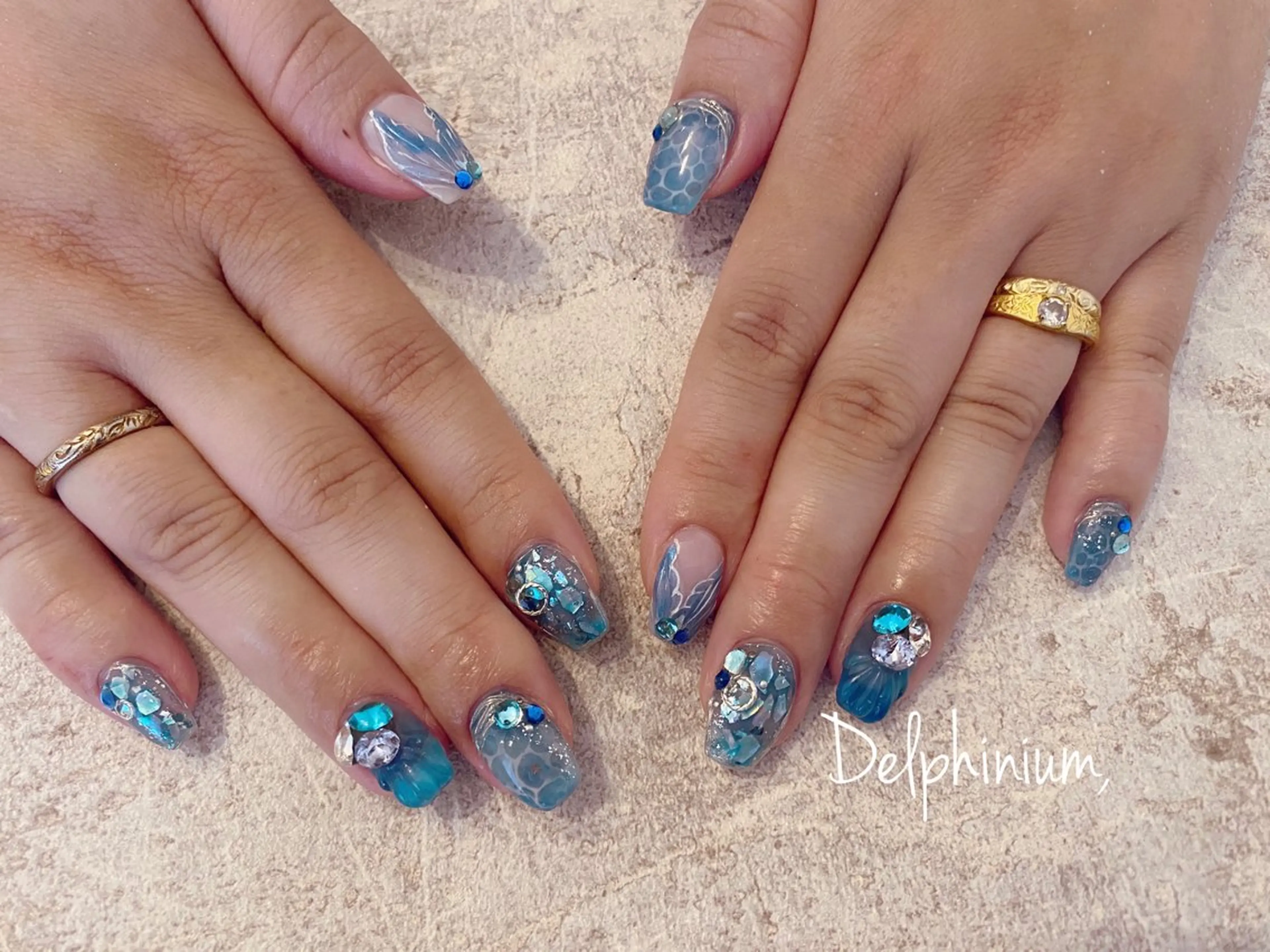 ネイル ワンカラーネイル 夏ネイル ハンドネイル 岡本 友恵のネイルデザイン