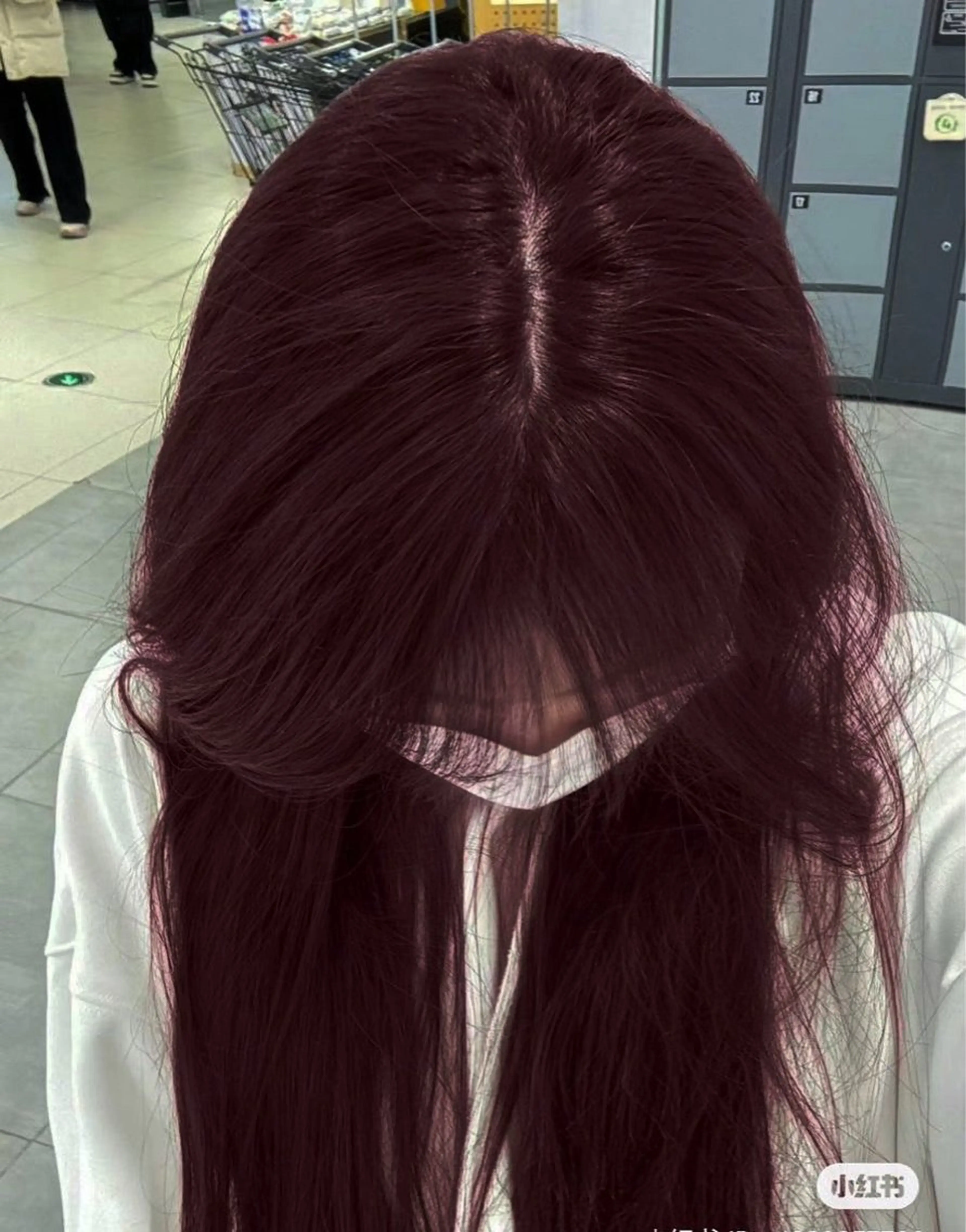 セミロング カラー ヘアアレンジ ブリーチ ピンクカラー レッドカラー 💎韓国/ レイヤー カット/ 暖色🫧のヘアスタイル