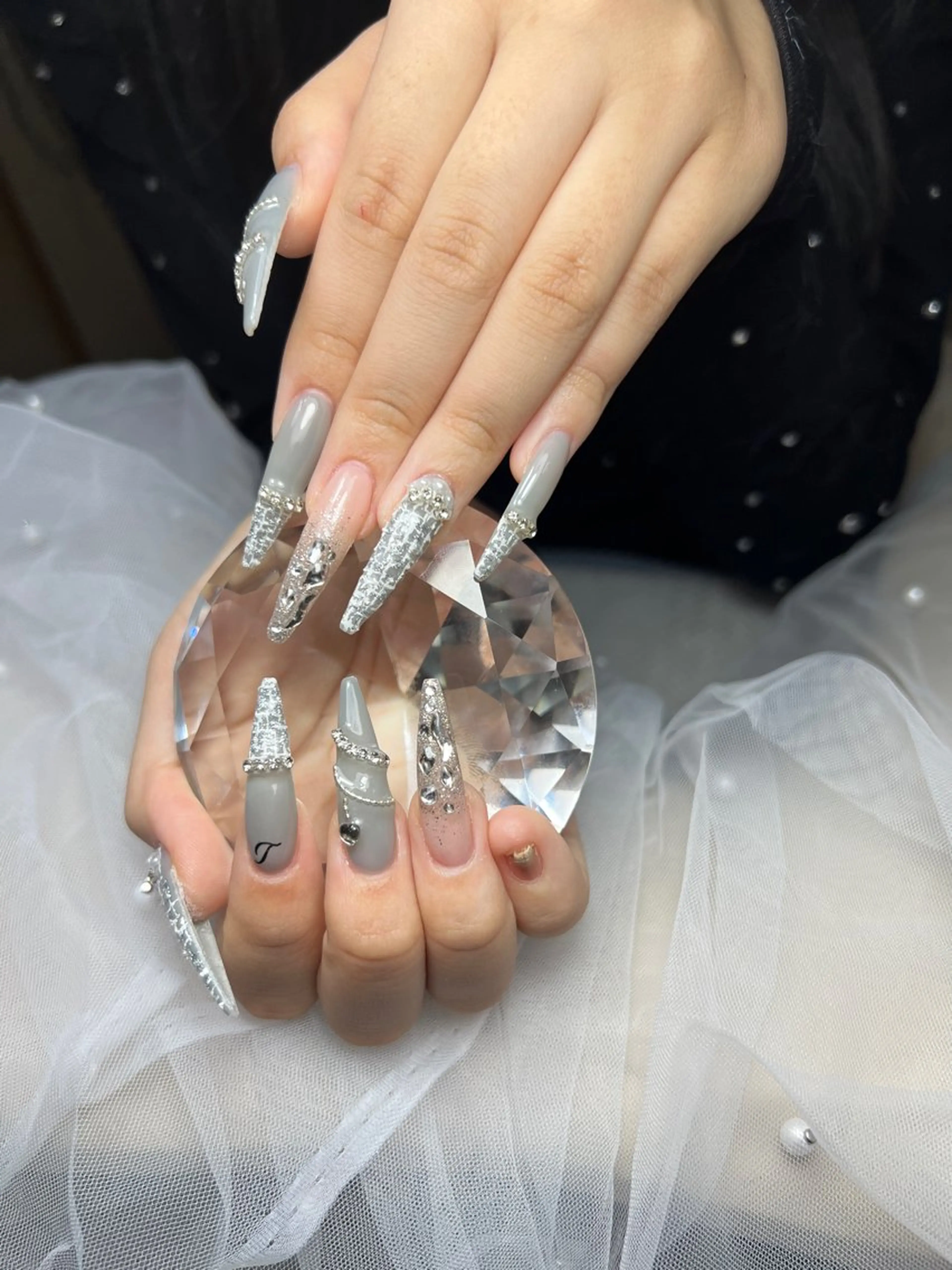 ネイル アートネイル オーロラネイル チークネイル 長さ出し フットネイル ハンドネイル フットネイル ハンドケア Noiranail_ studio川越西口のネイルデザイン