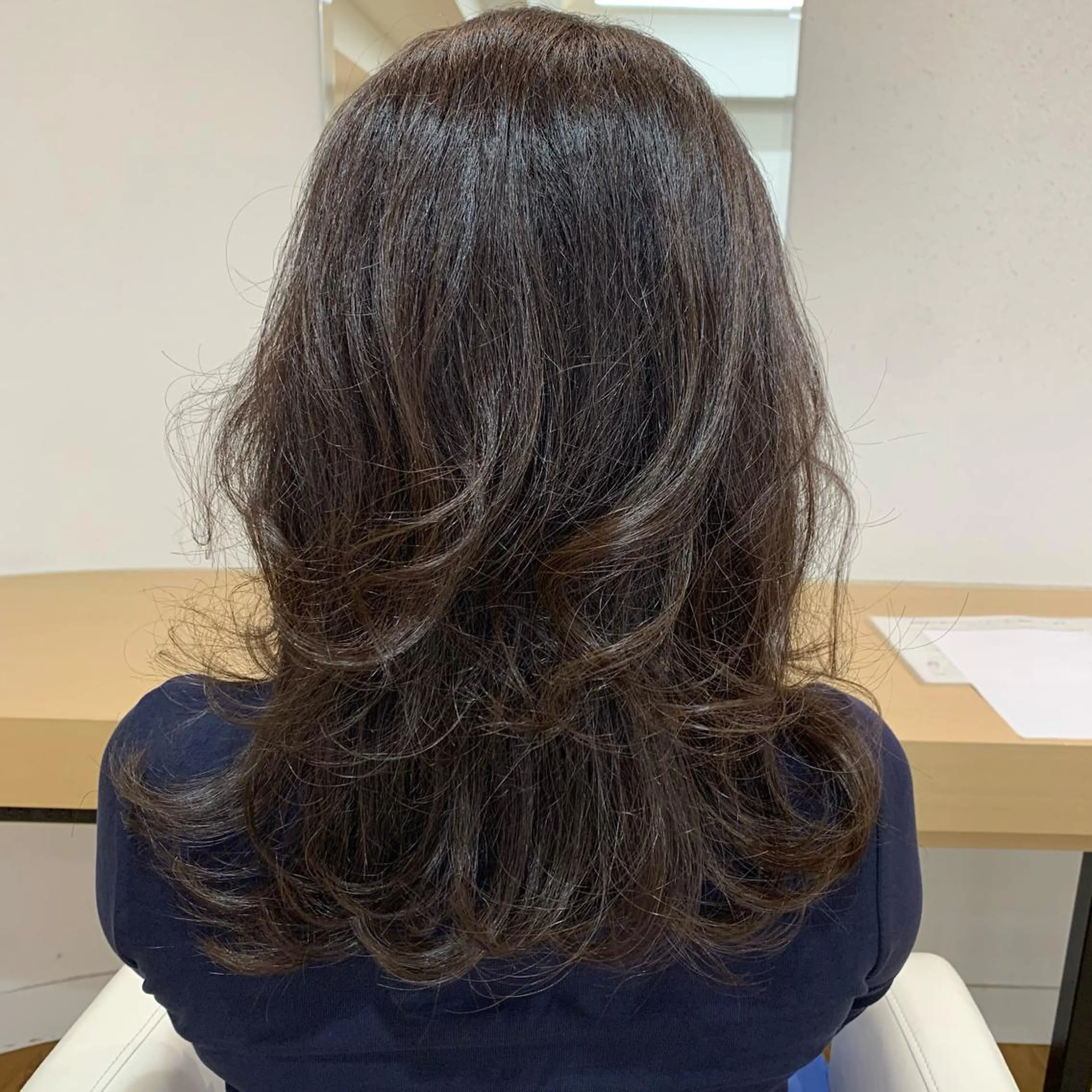セミロング 大谷 菜月のヘアスタイル