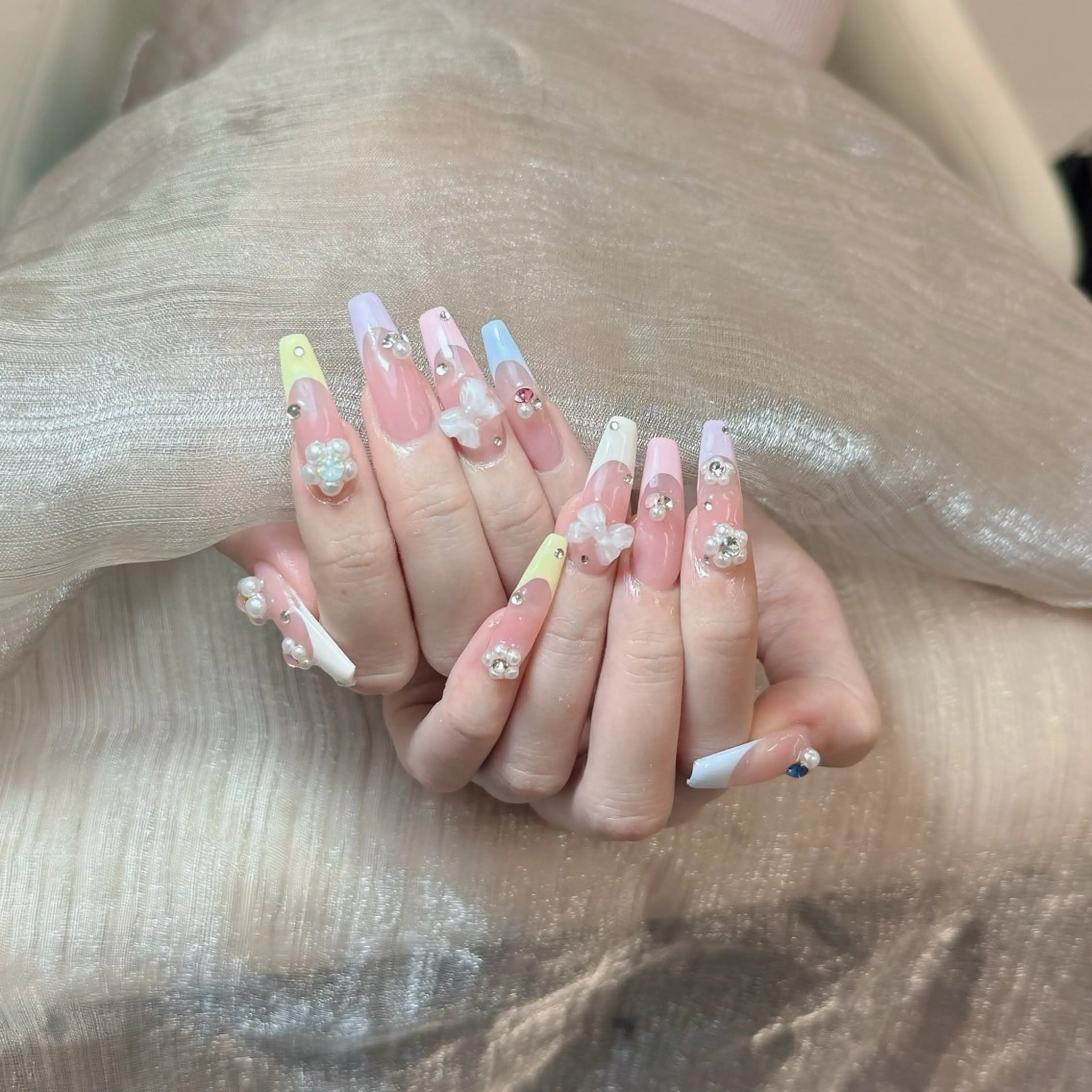 ネイル ジェルネイル 韓国ネイル マグネットネイル ネイルチップ 冬ネイル Lenie Nail Salonのネイルデザイン