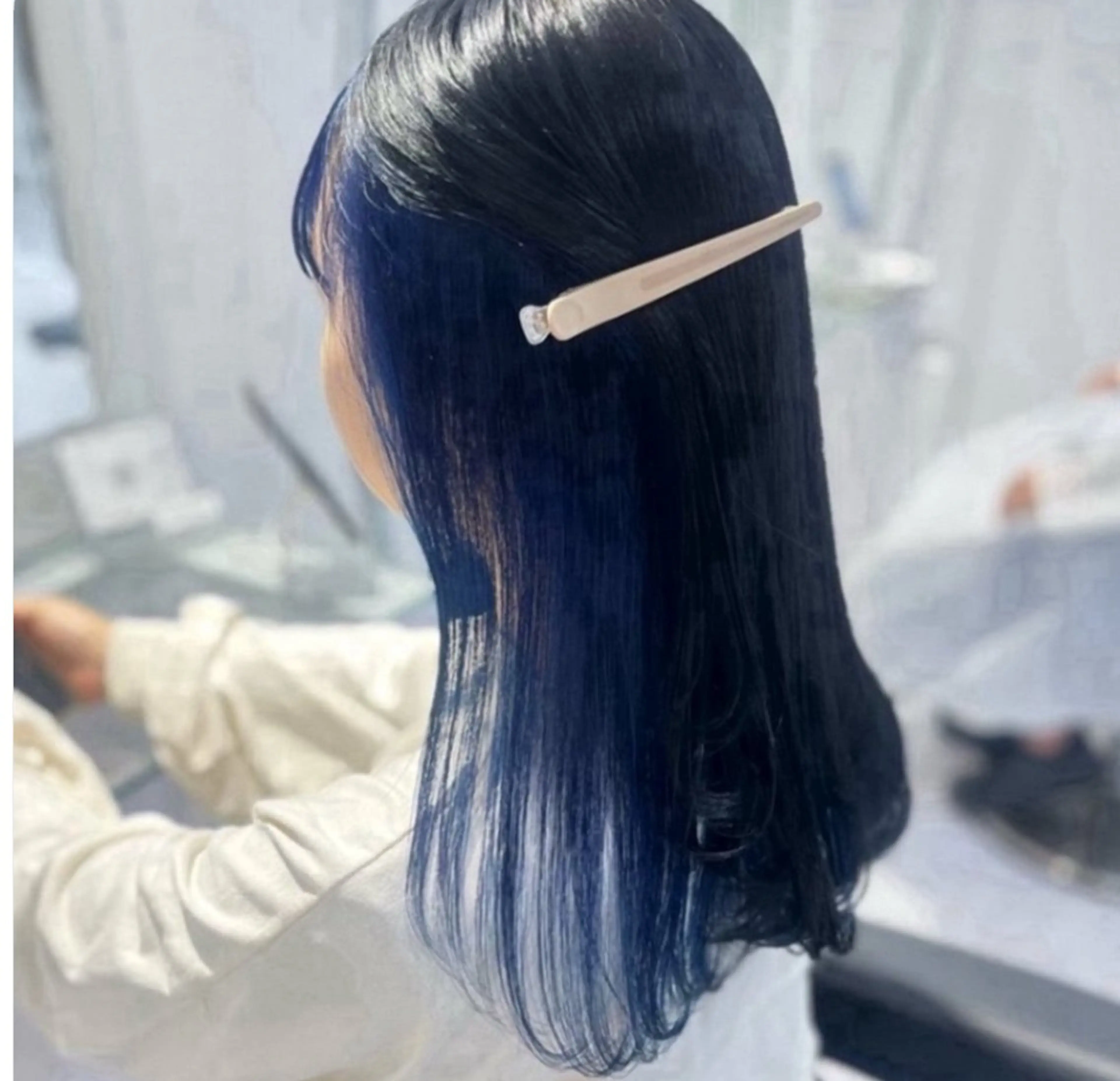 ロング カラー 🫧うる艶トレンド 🫧透明感カラーのヘアスタイル