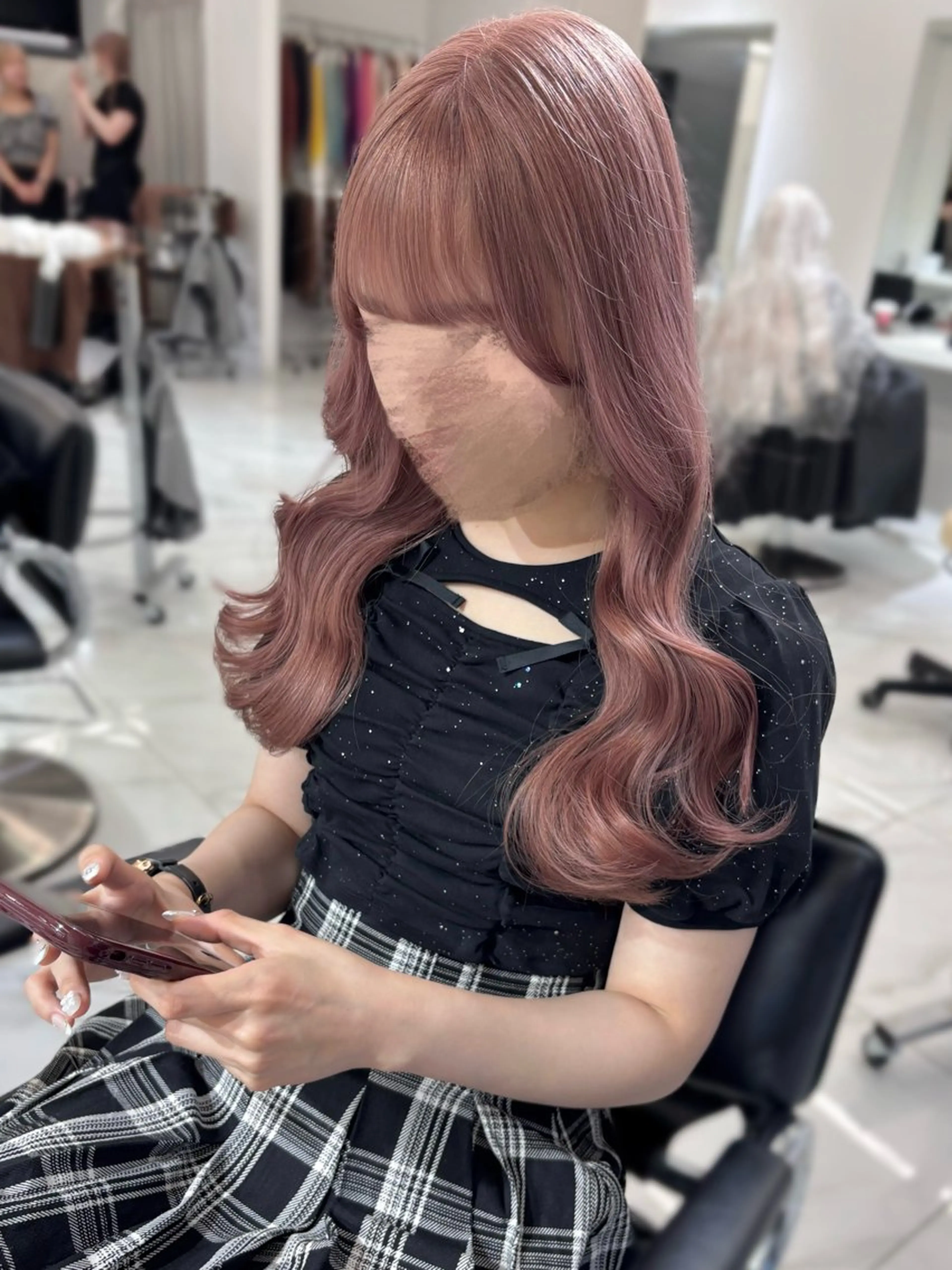セミロング カラー ベージュカラー ブリーチ ピンクカラー ピンクベージュ 盛れる顔周り🤍渋谷 Risa🎀のヘアスタイル