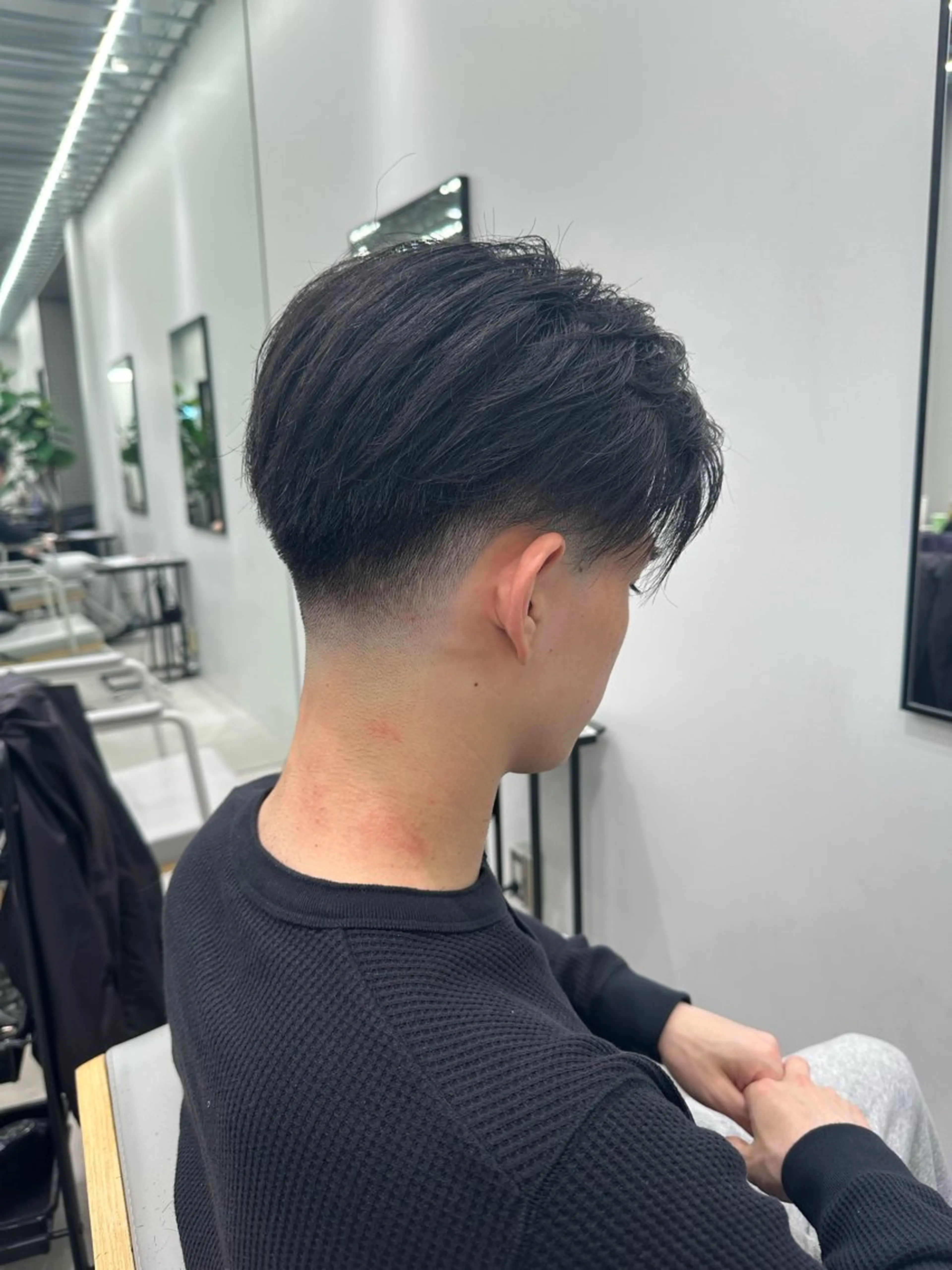 メンズ フェードカット スキンフェード 三浦 流星のヘアスタイル