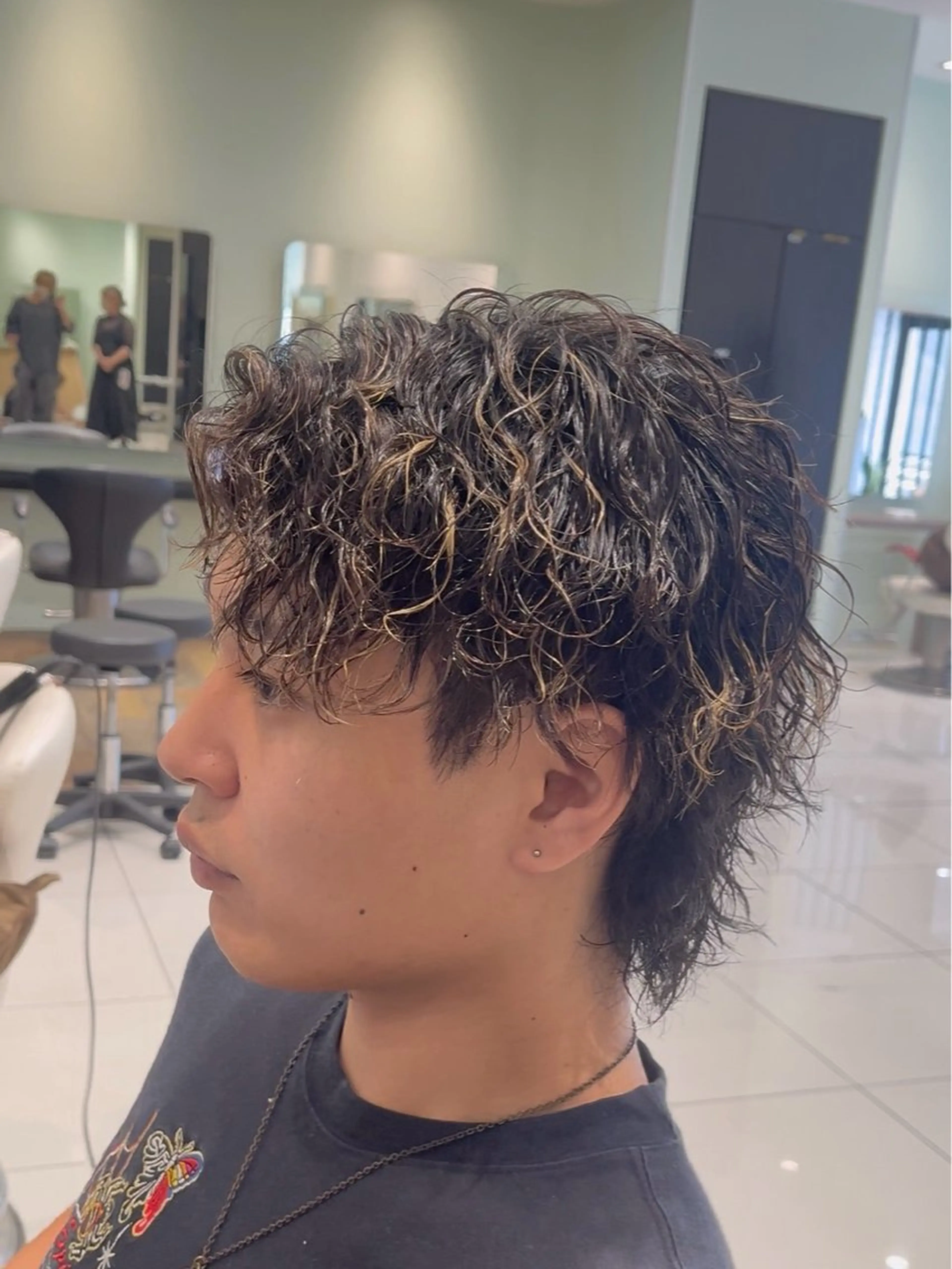 カラー メンズ メンズハイライト ハイライトカラー カット ヘアカラー トリートメント 駒野 晃のヘアスタイル