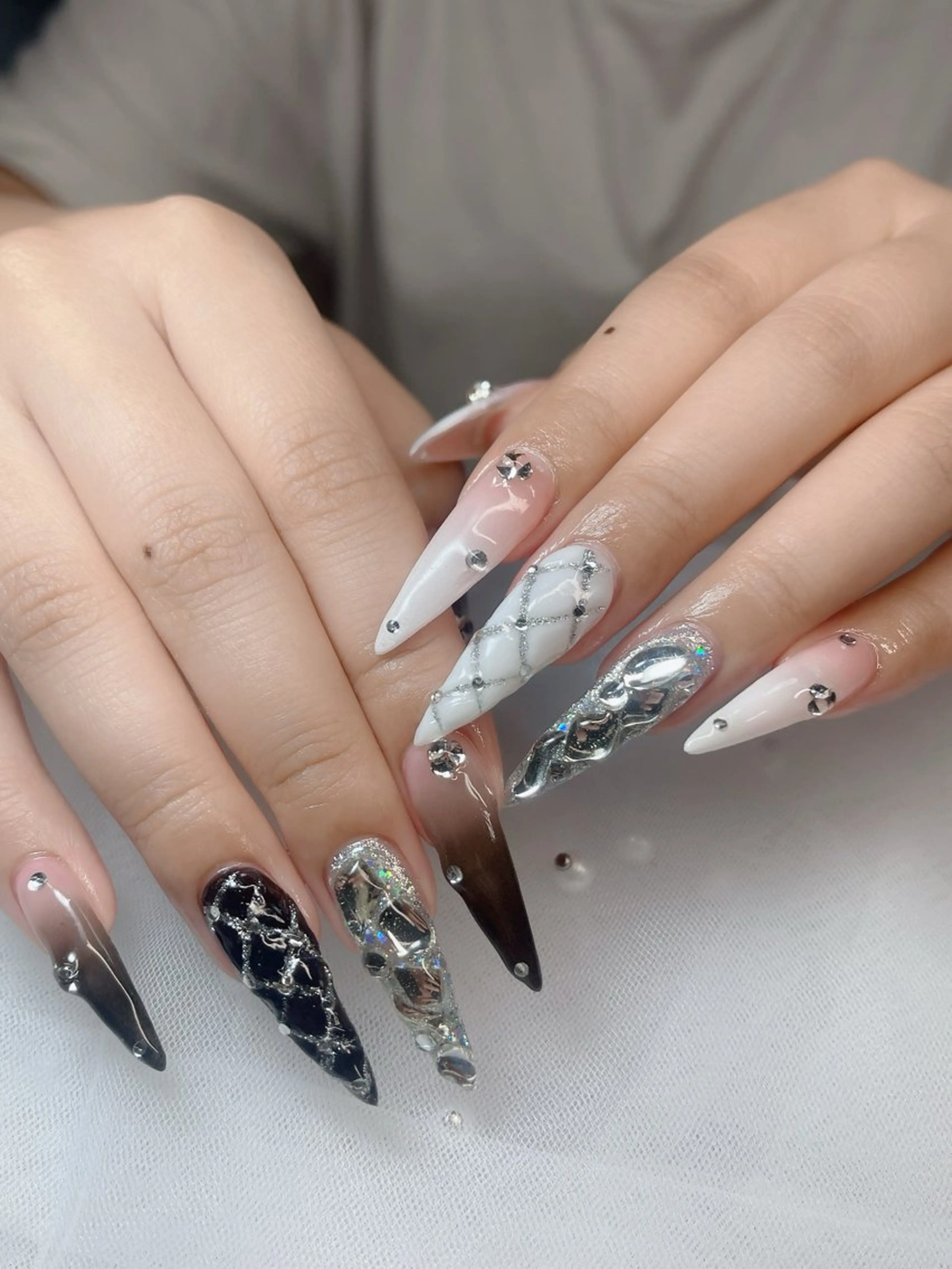 ネイル ハイネイル自宅サロン所属・ハイネイル 自宅サロンのネイルデザイン