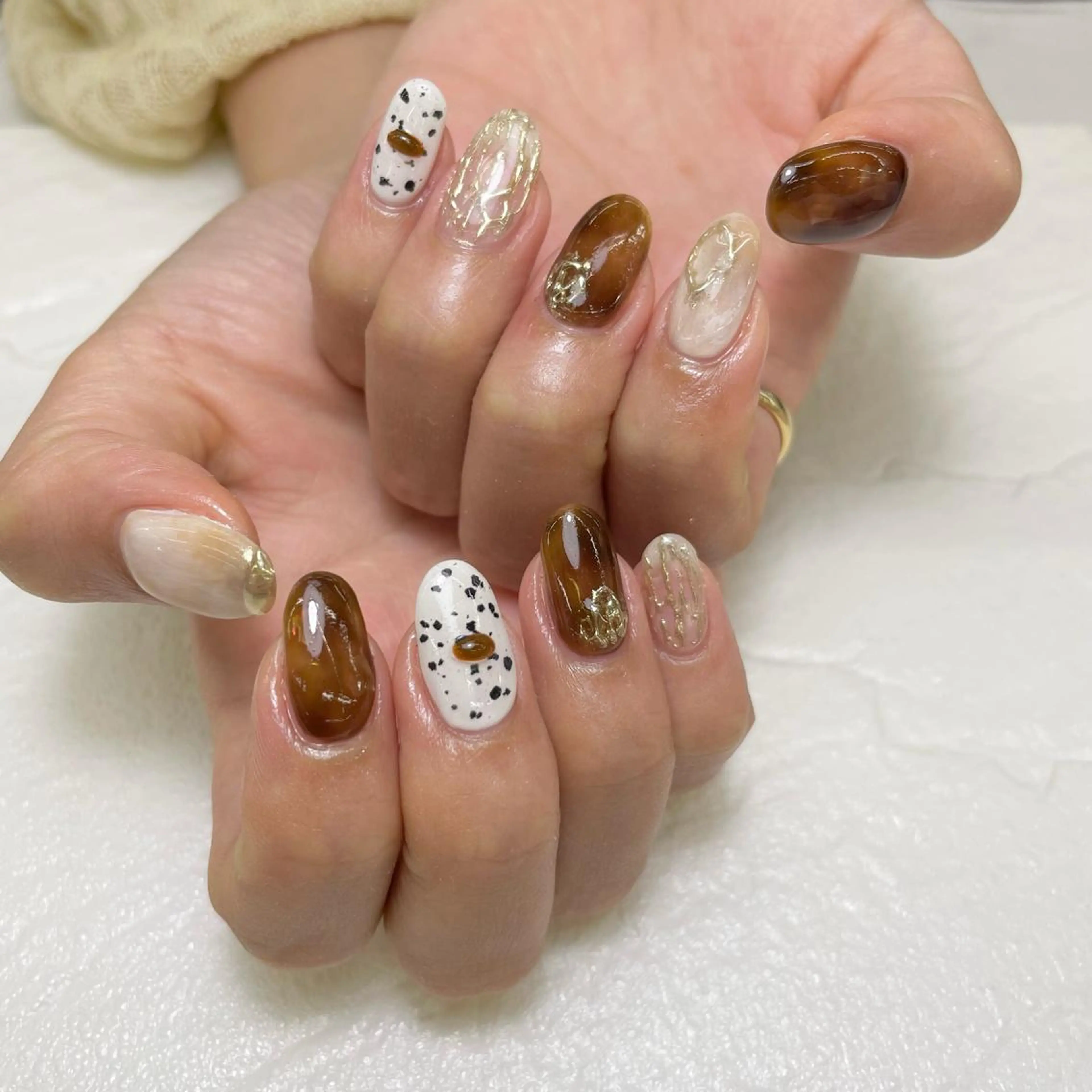 ネイル べっ甲ネイル 持ち込み ニュアンスネイル MINORI Nail&Waxのネイルデザイン