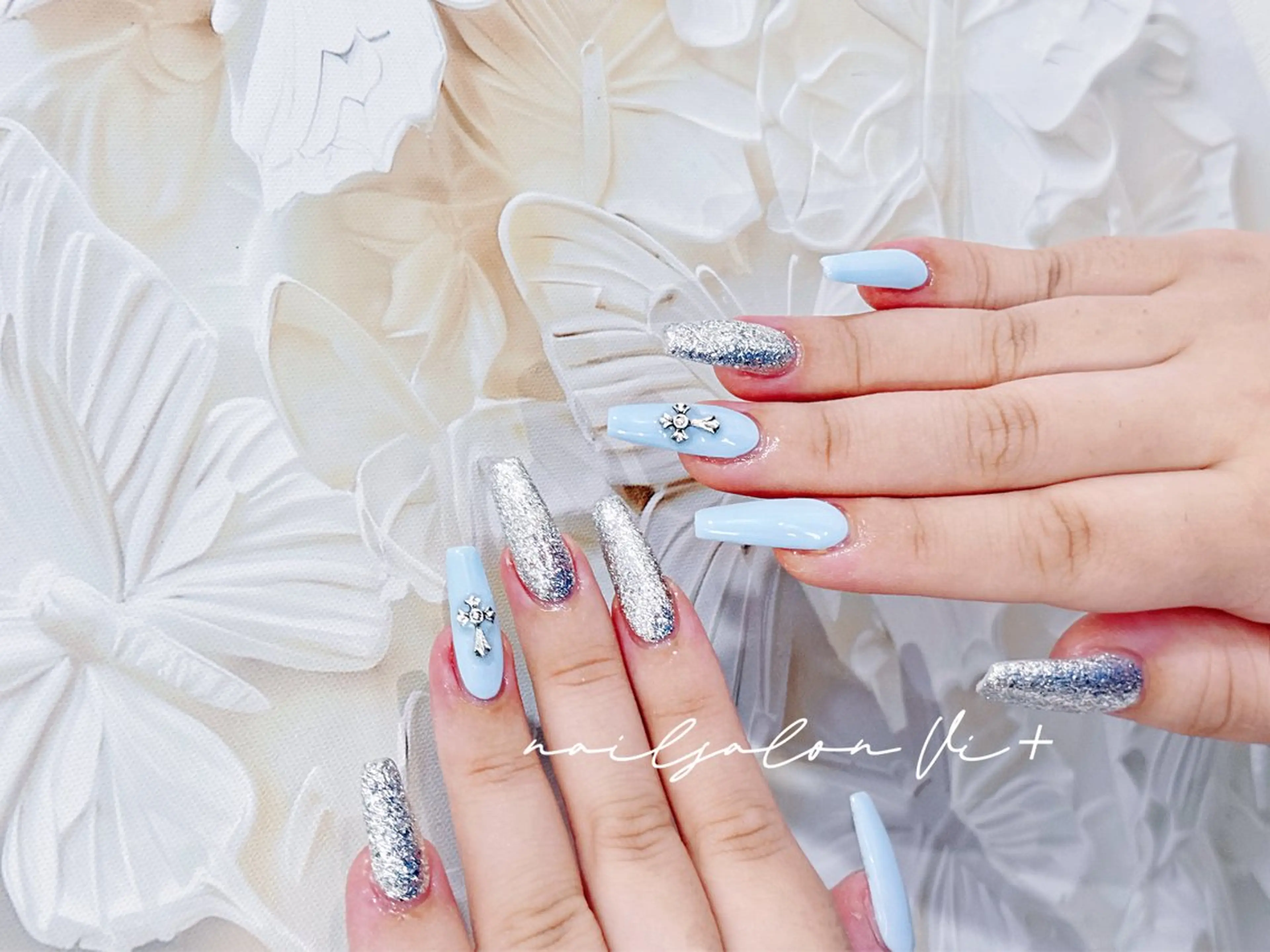 ネイル ✨Nailsalon Vi+✨のネイルデザイン