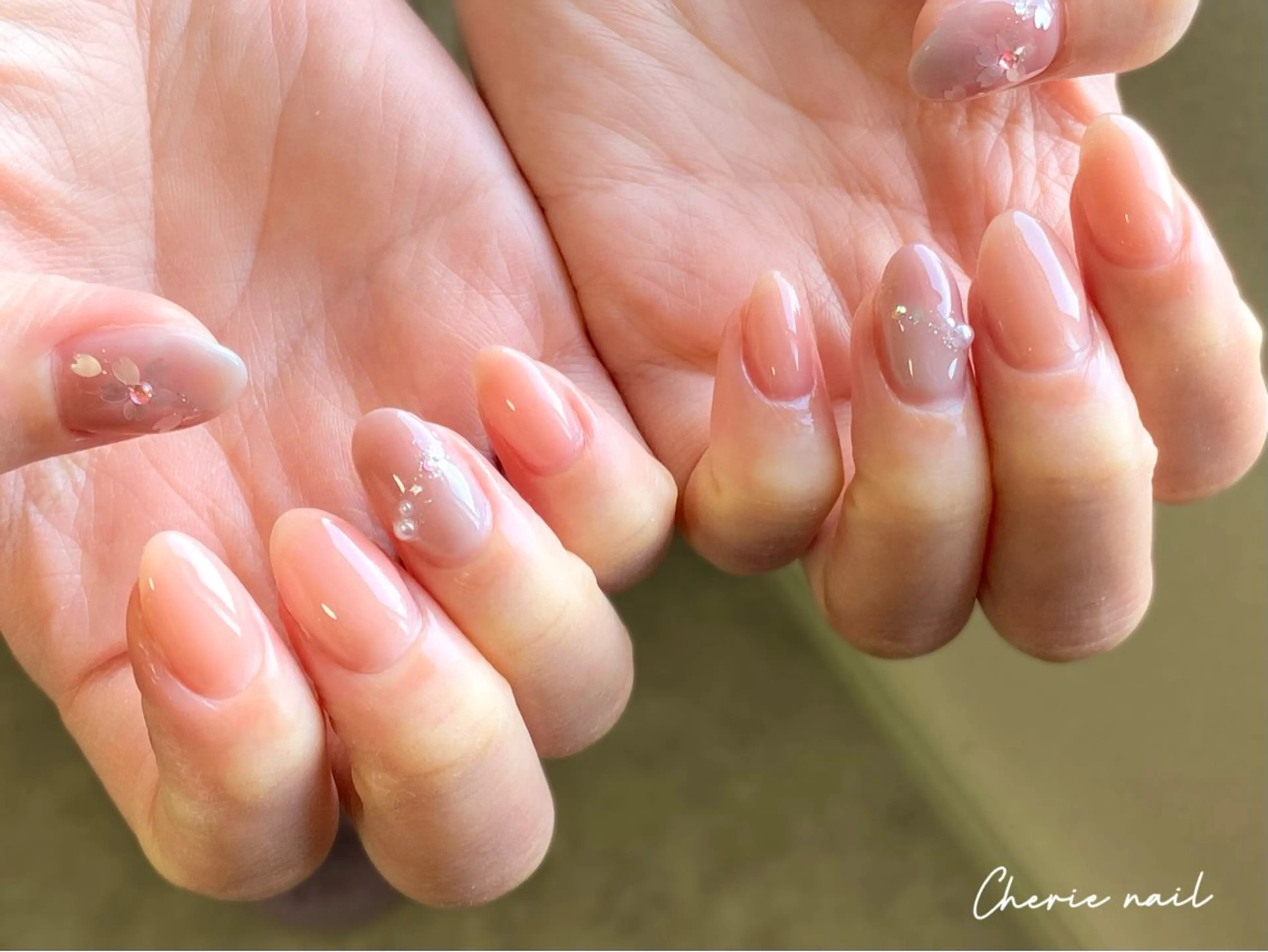 ネイル 桜ネイル フラワーネイル ジェルネイル オフィスネイル ピンク Cherienail yunaのネイルデザイン