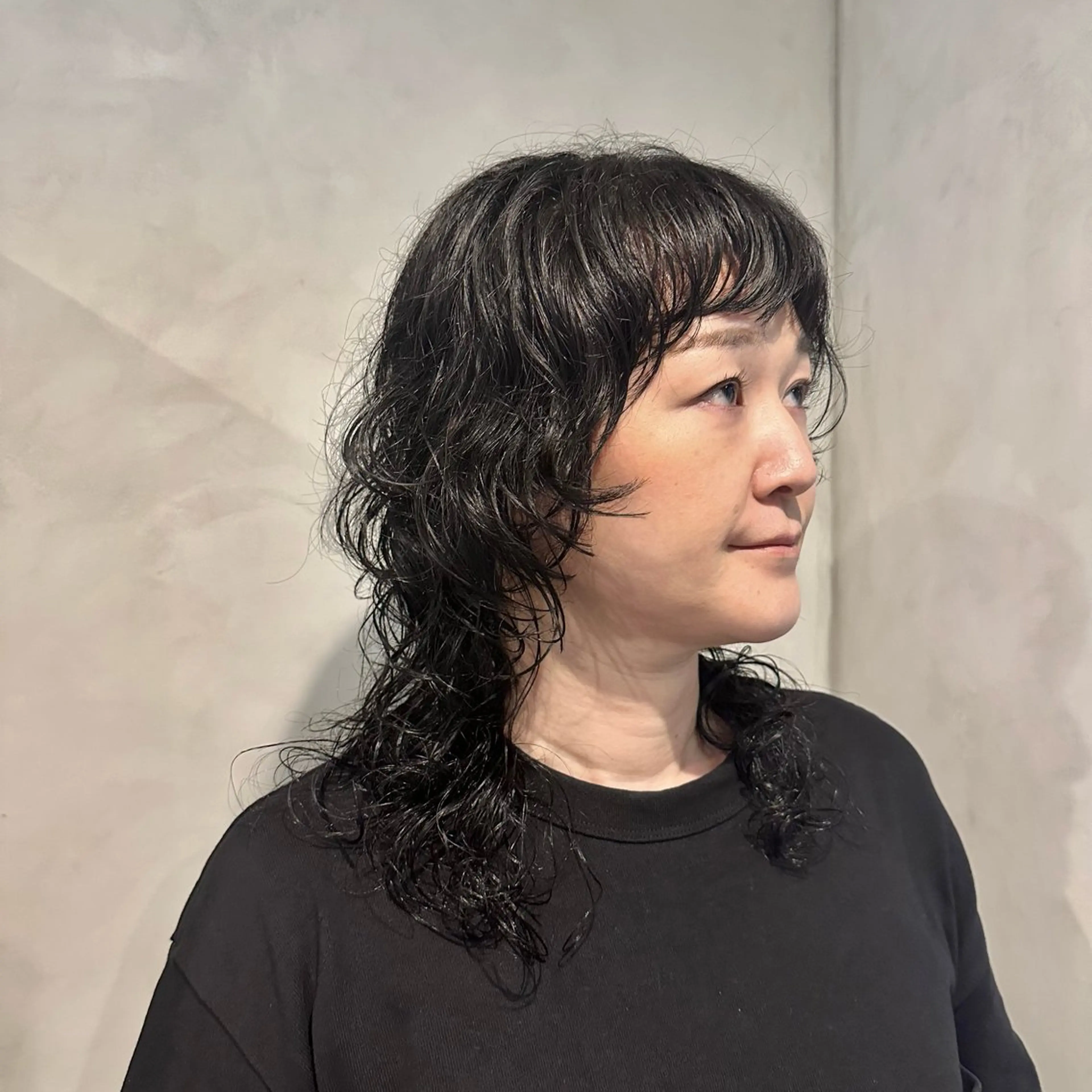 セミロング パーマ セミロングパーマ くせ毛 ウルフカット カット パーマ トリートメント Yuki☺︎パーマ レイヤーカットのヘアスタイル