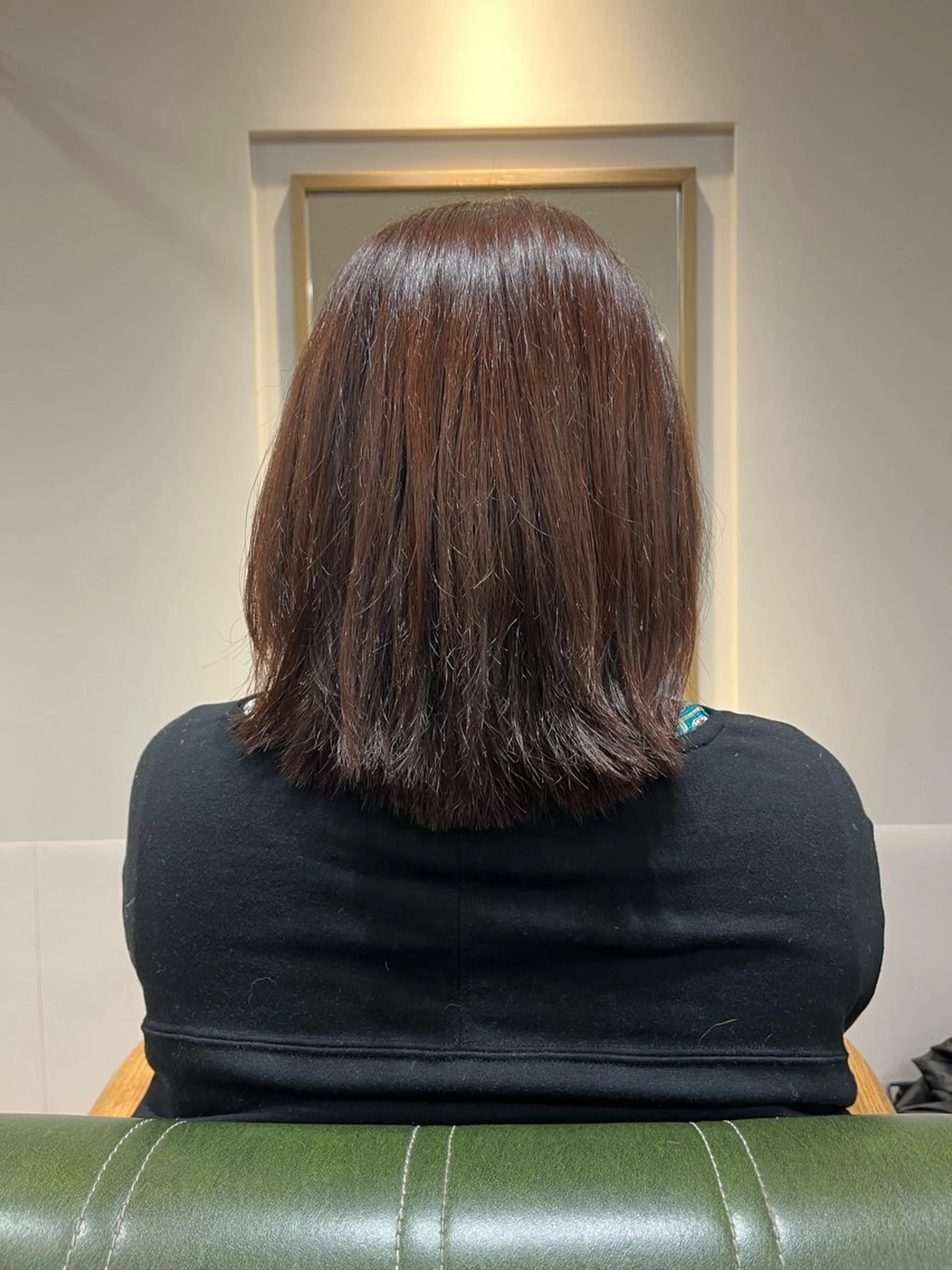 ミディアム 小鴨 美佳のヘアスタイル