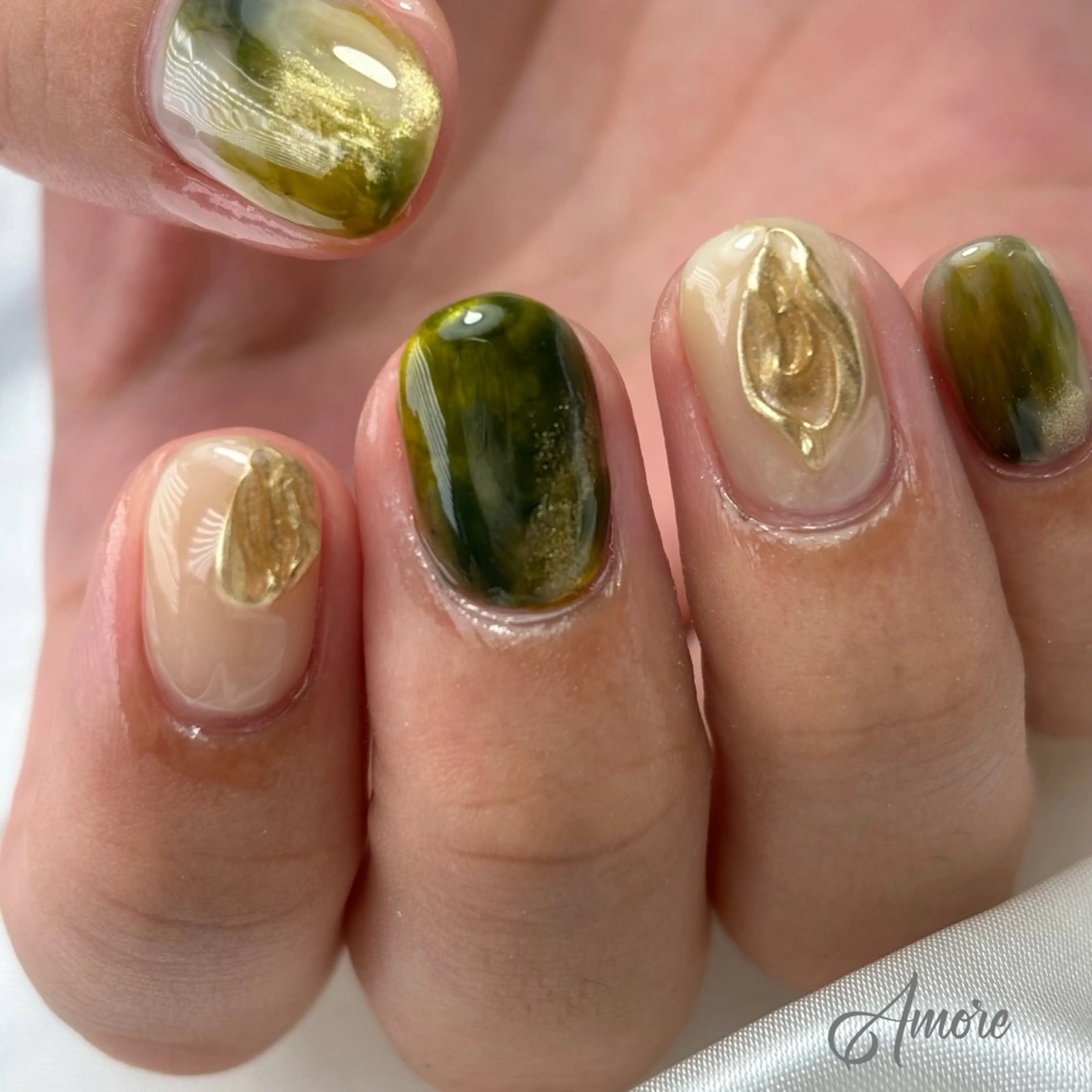 ネイル ジェルネイル キラキラネイル 韓国ネイル マグネットネイル パラジェル You kyehwaのネイルデザイン