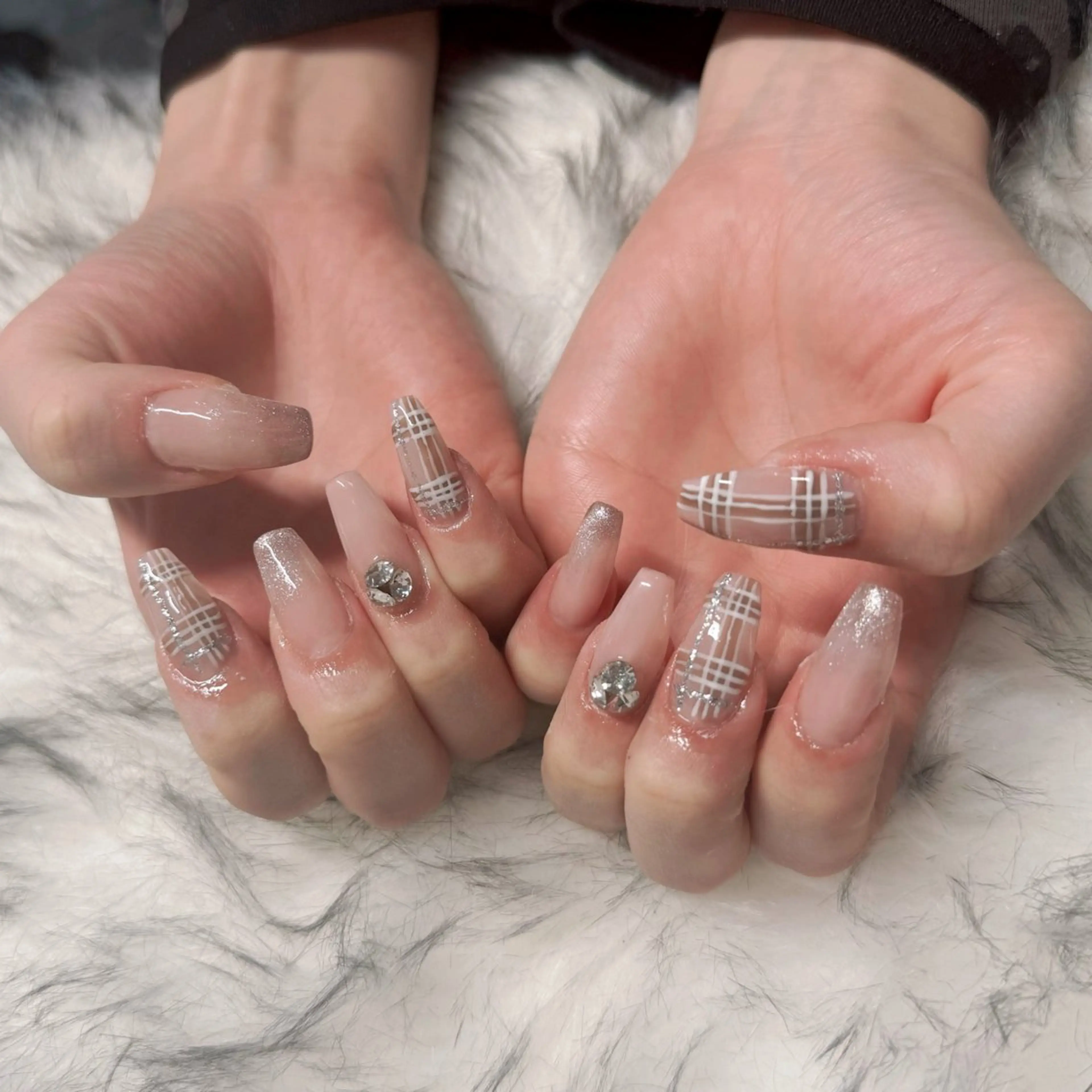 ロング ハンドネイル mao .のネイルデザイン