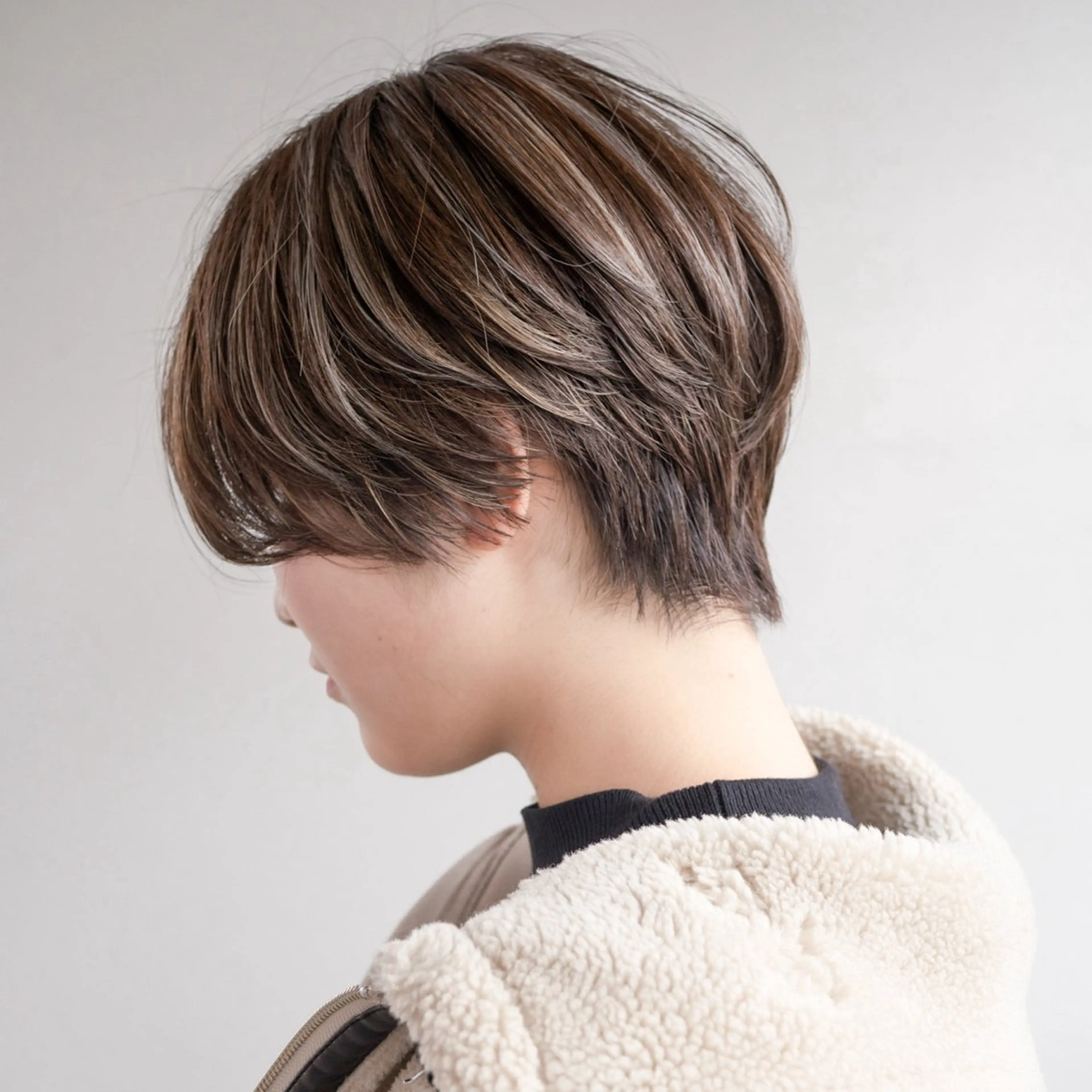 ショート カラー 艶カラー🫧 猿渡 響のヘアスタイル