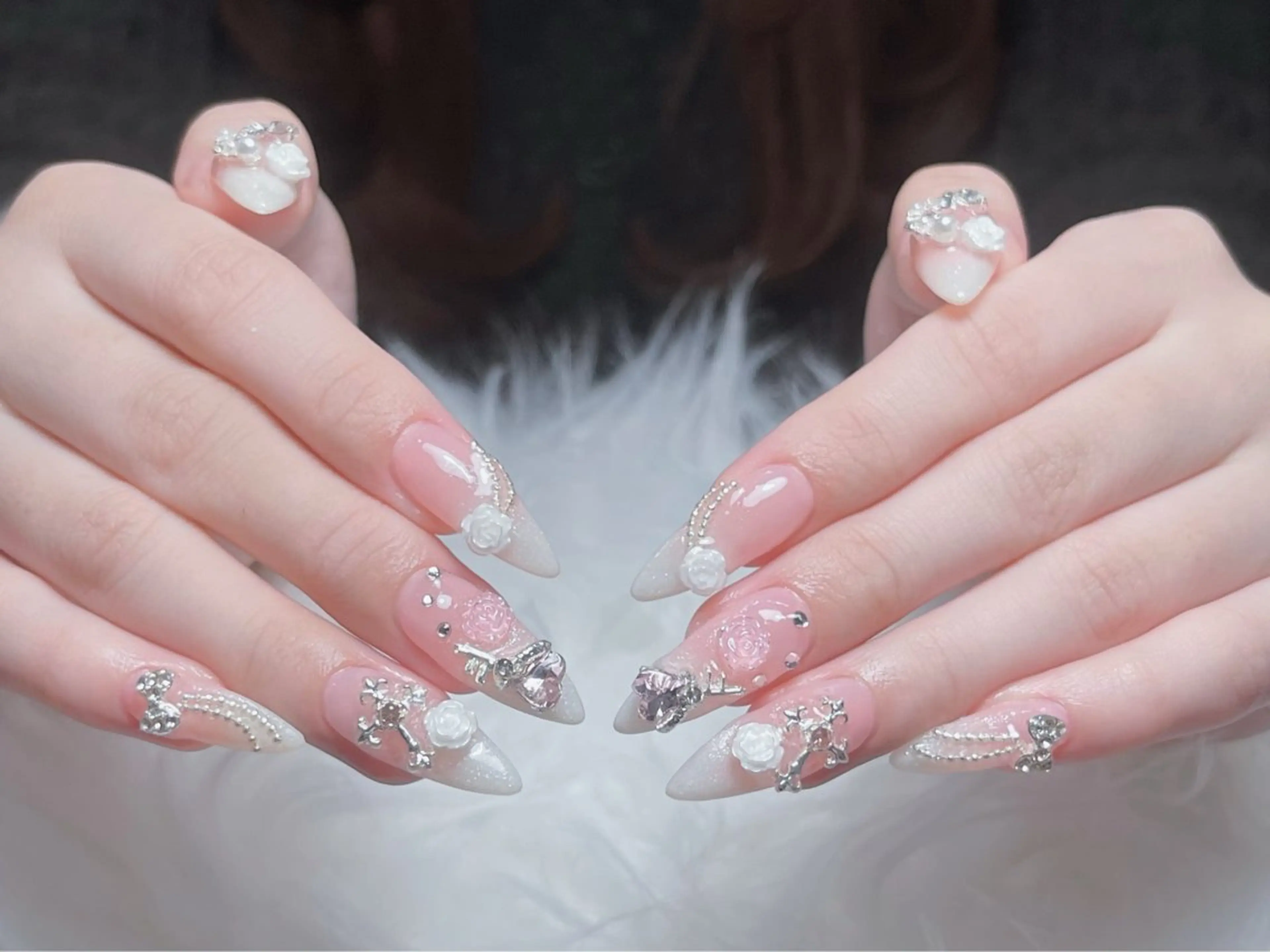 ネイル オーロラネイル 長さ出し フットネイル フレンチネイル ジェルネイル ハンドネイル Belle Nail Salonのネイルデザイン