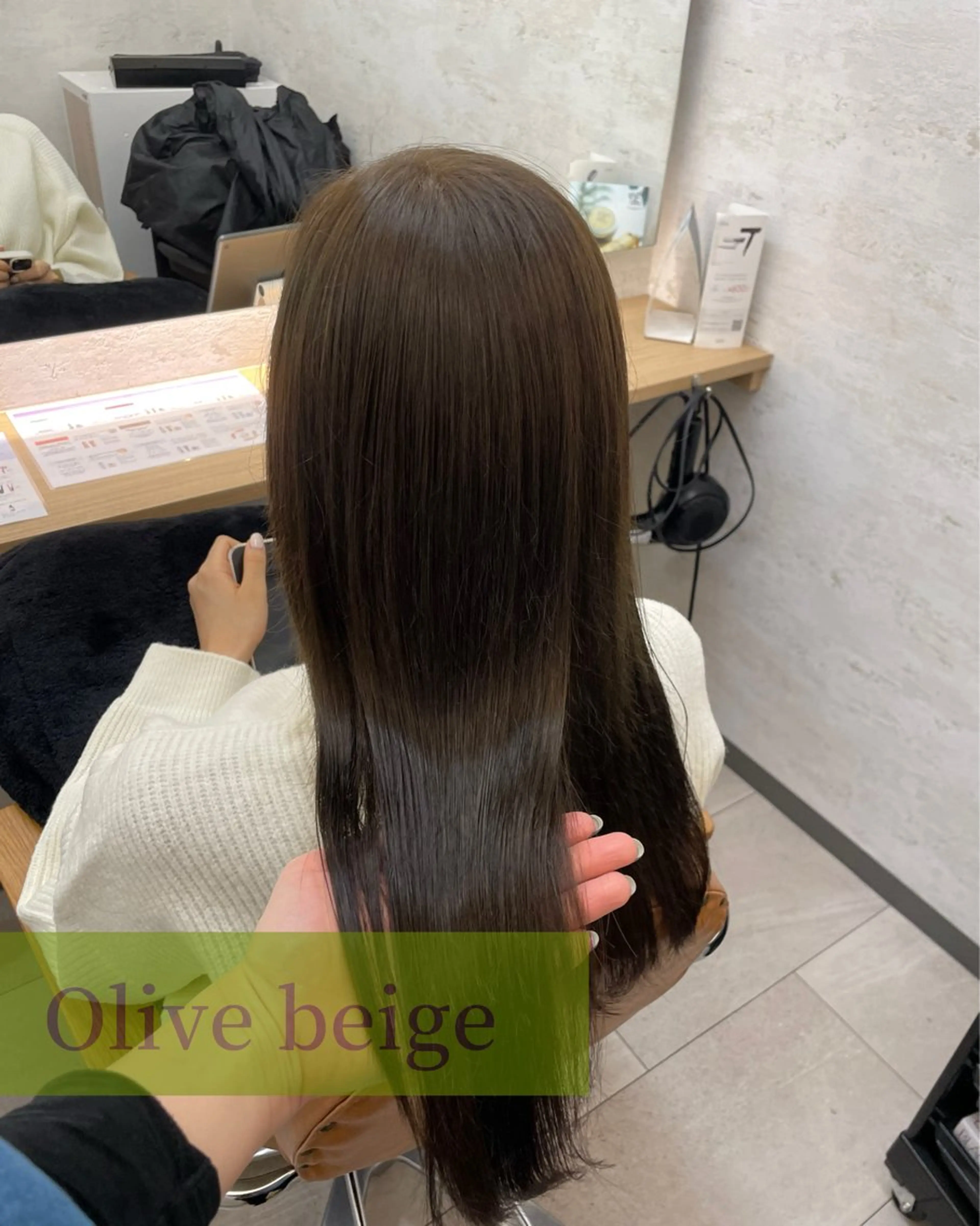 ロング カラー カット ヘアカラー 高橋 芽衣のヘアスタイル