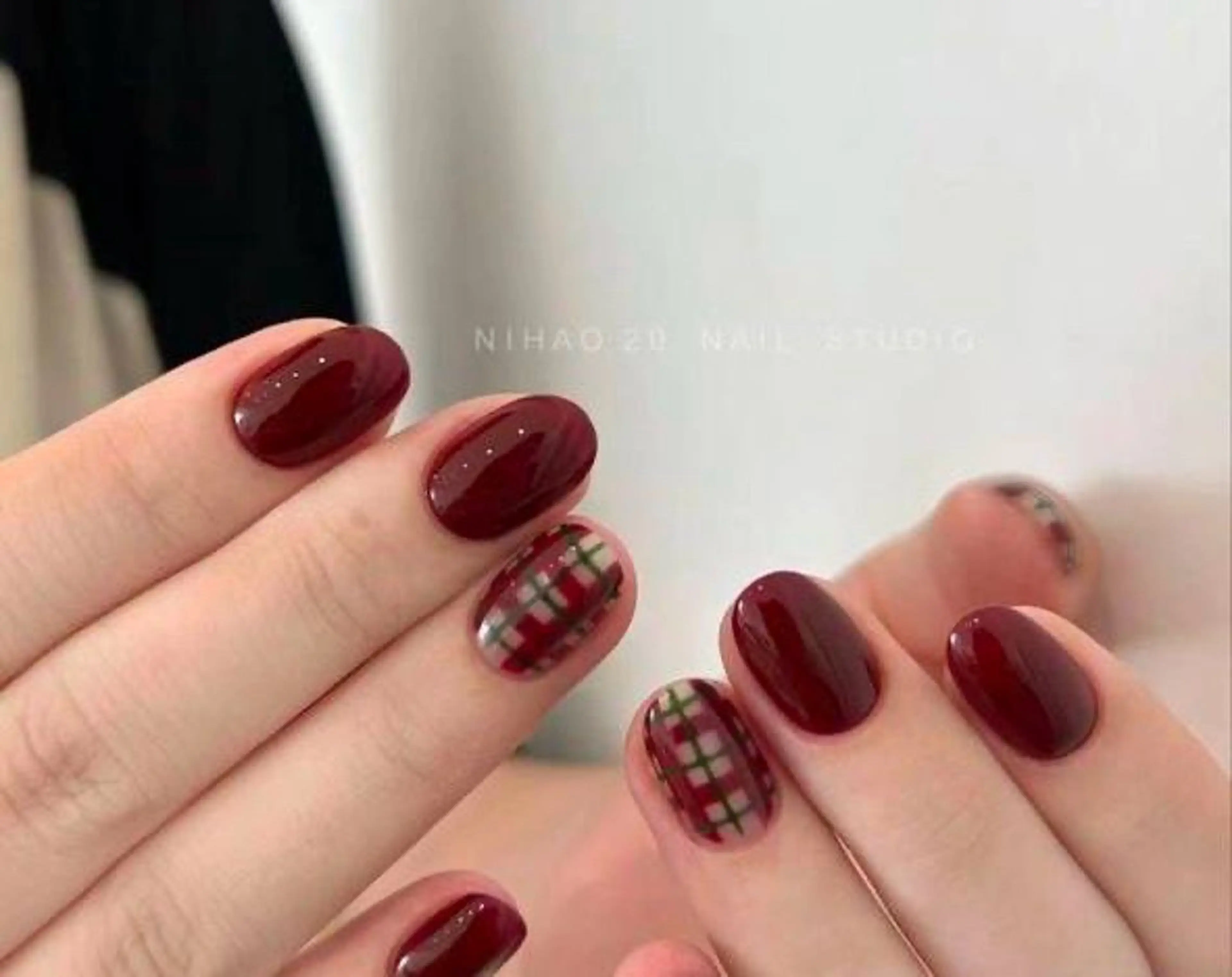 ネイル グラデーション ラメ(グリッター) マグネットネイル ミラーネイル ニュアンスネイル ハンドネイル Lumi de nailsのネイルデザイン