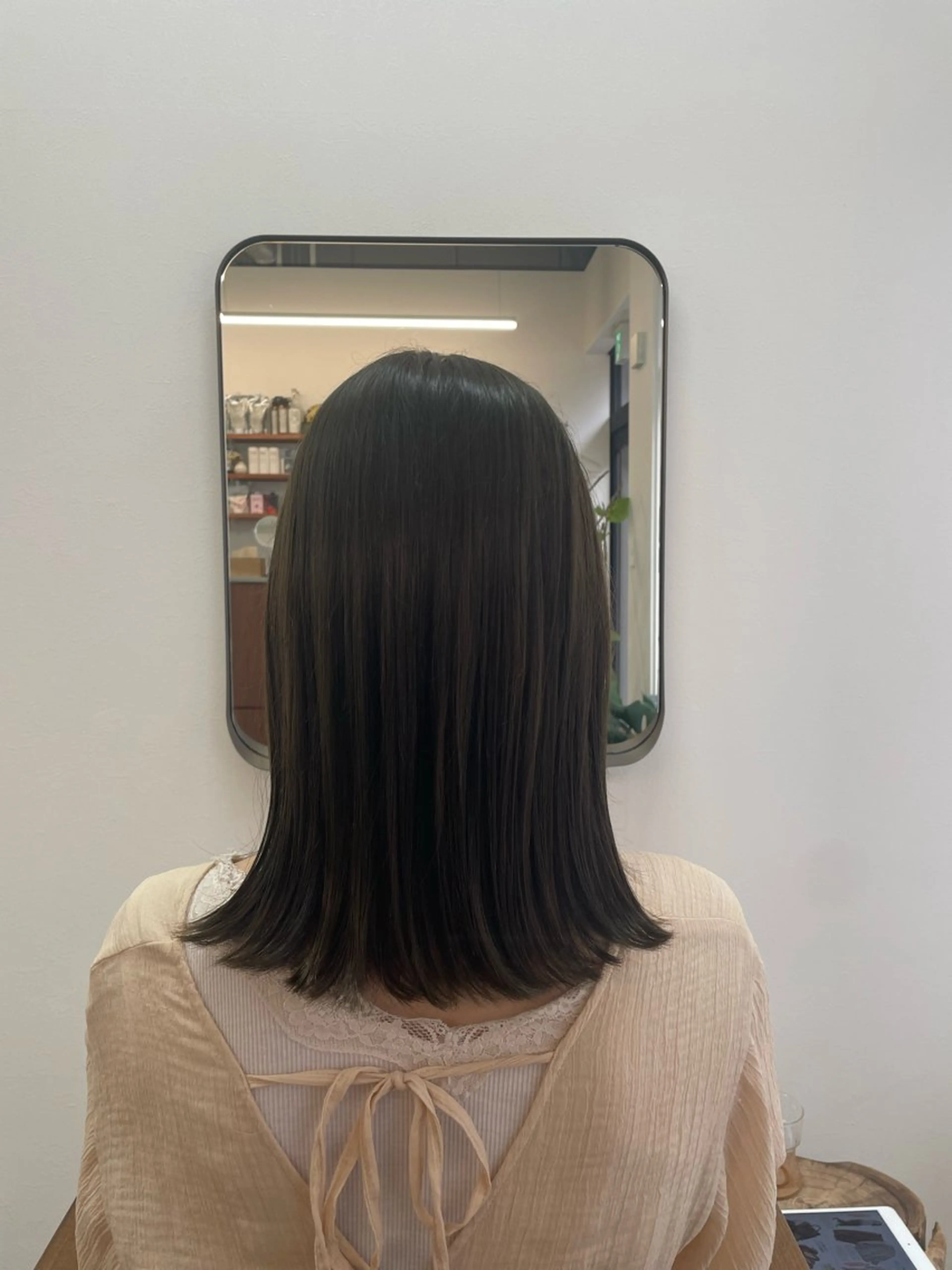 ミディアム カラー ⛲️every 🌼 平子 歩美 ☺︎のヘアスタイル