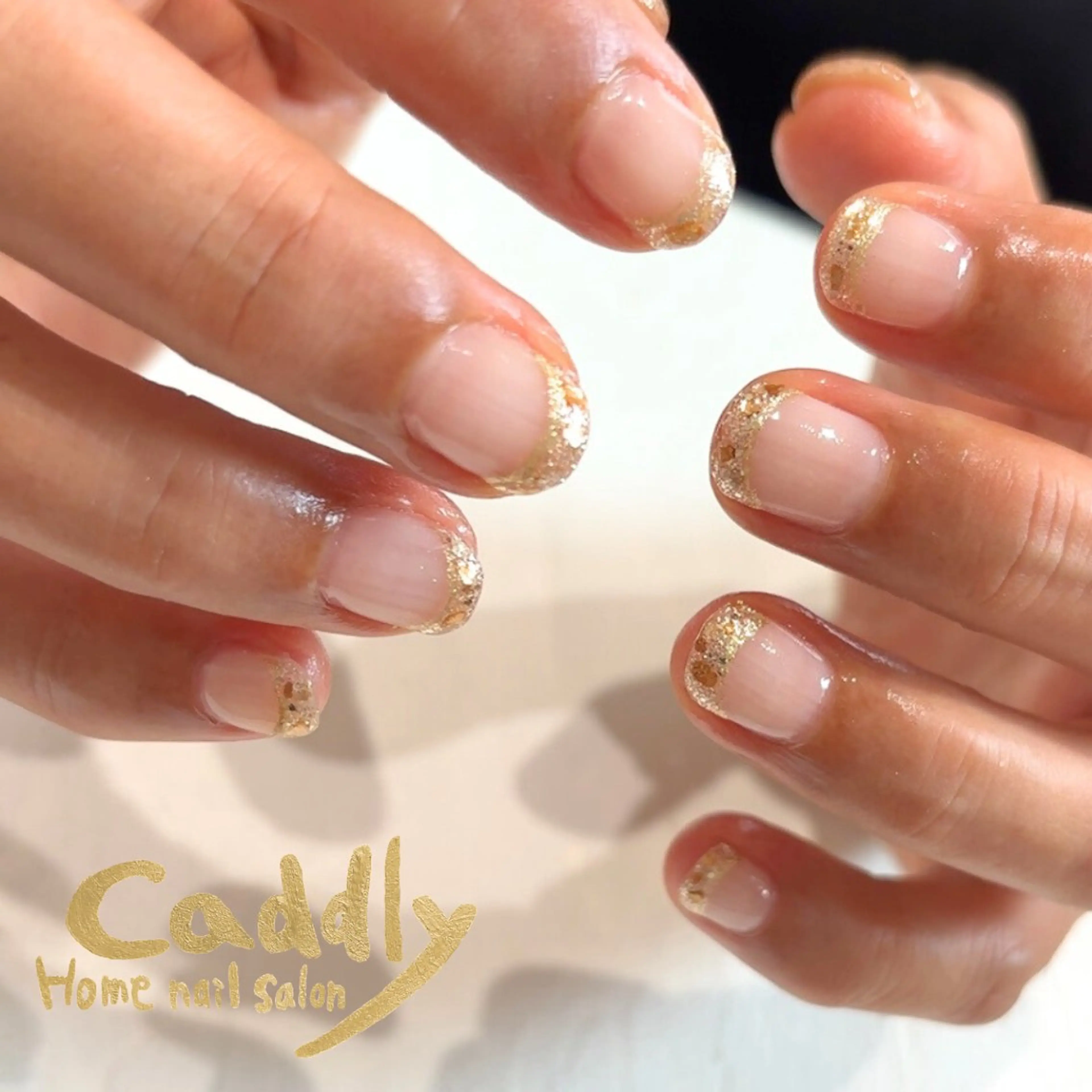 ネイル フレンチネイル キラキラネイル ハンドネイル caddly naoのネイルデザイン