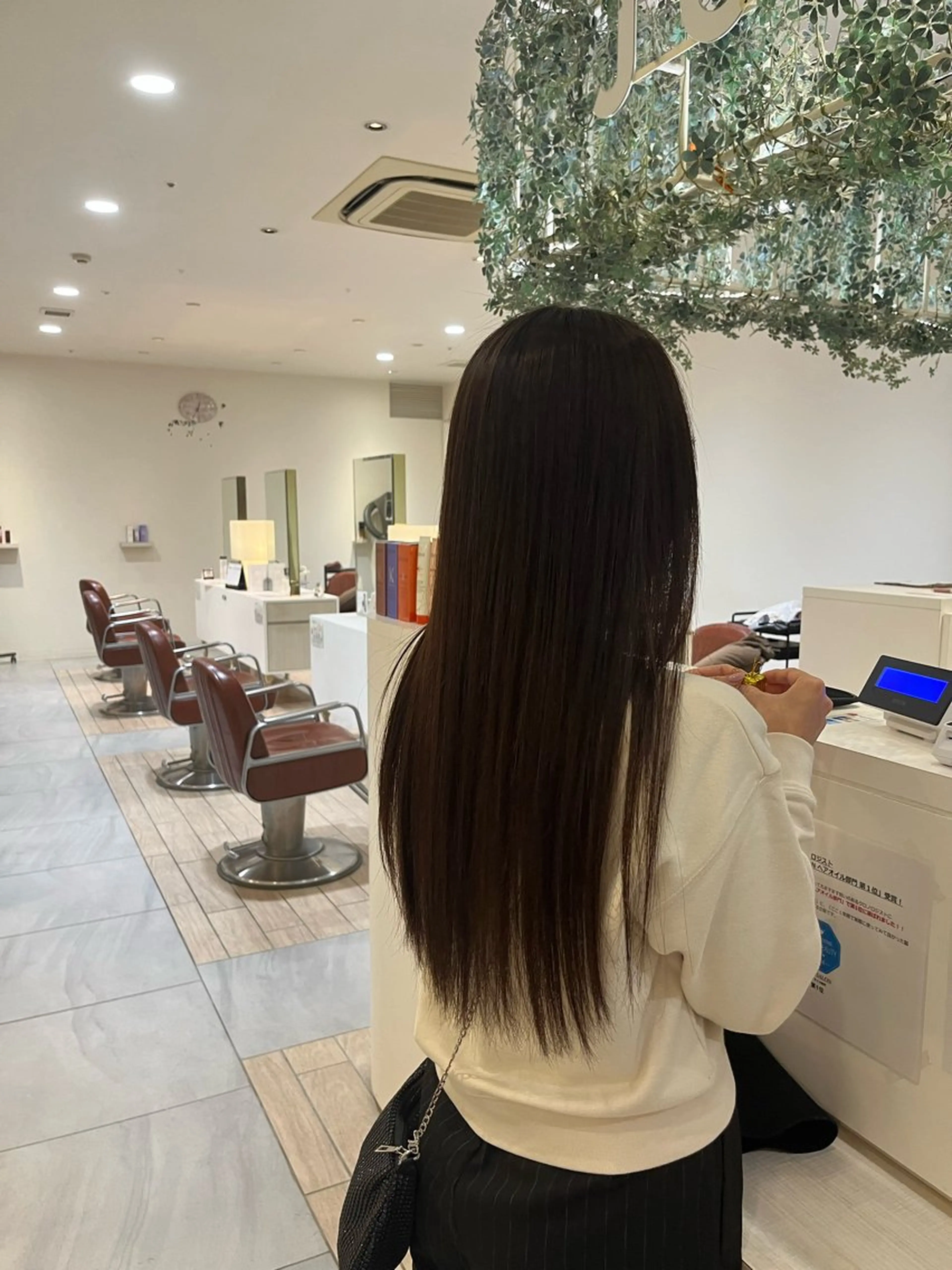 縮毛矯正 + トリートメント🩵の写真