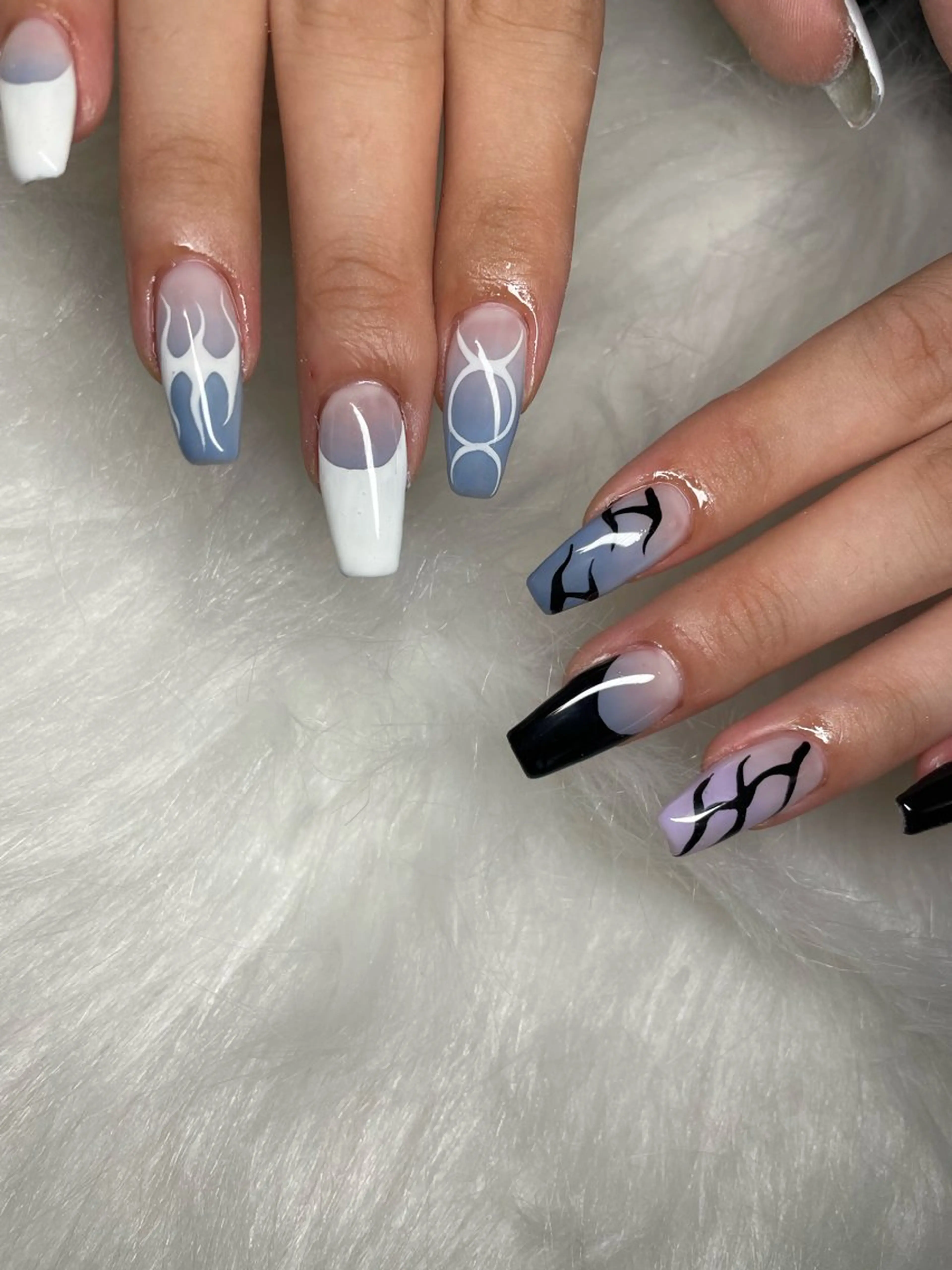 ネイル フットネイル フレンチネイル ジェルネイル 韓国ネイル マグネットネイル ハンドネイル nail salon fee（フィー）のネイルデザイン