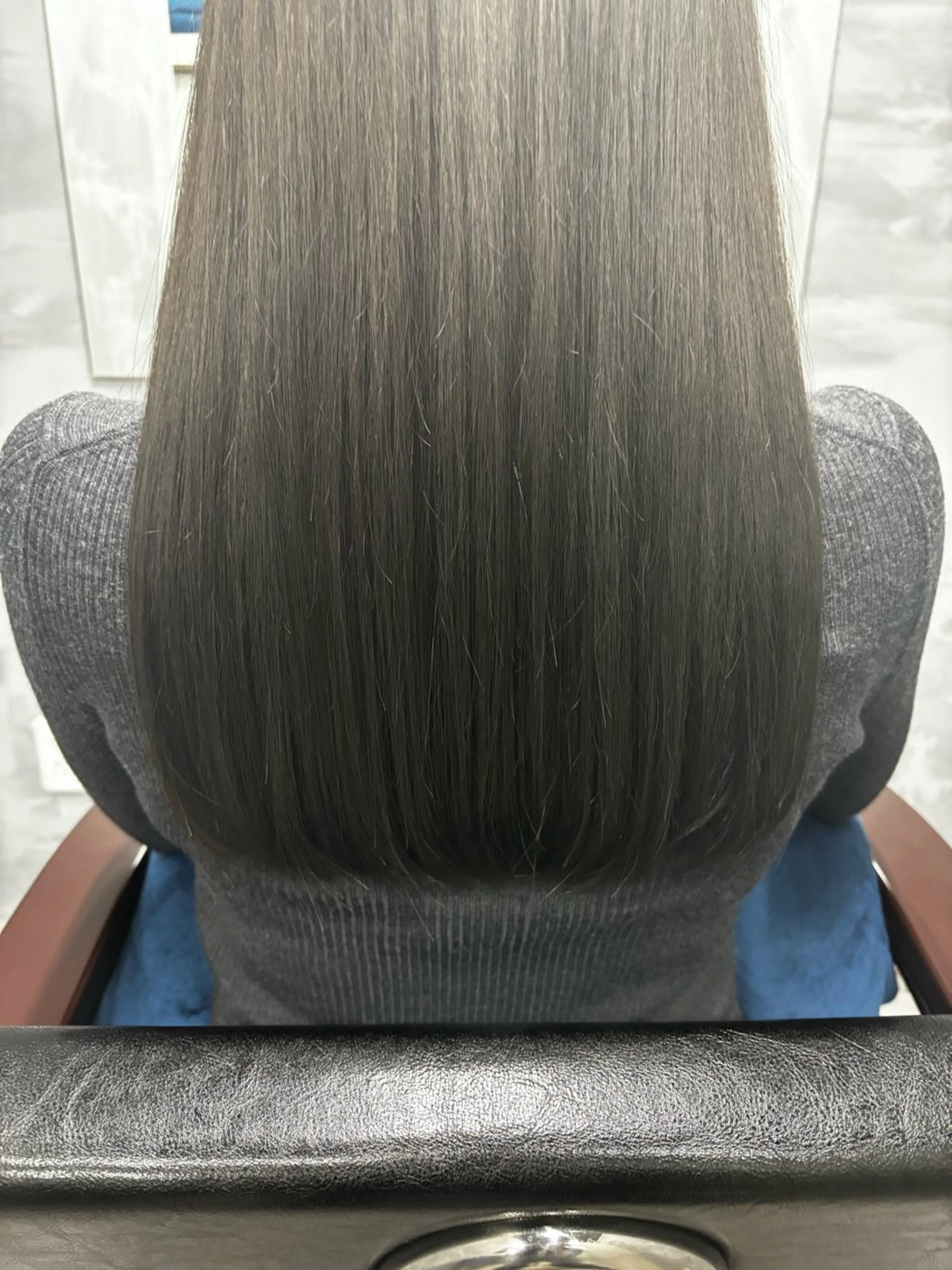 セミロング newi WASHIOのヘアスタイル