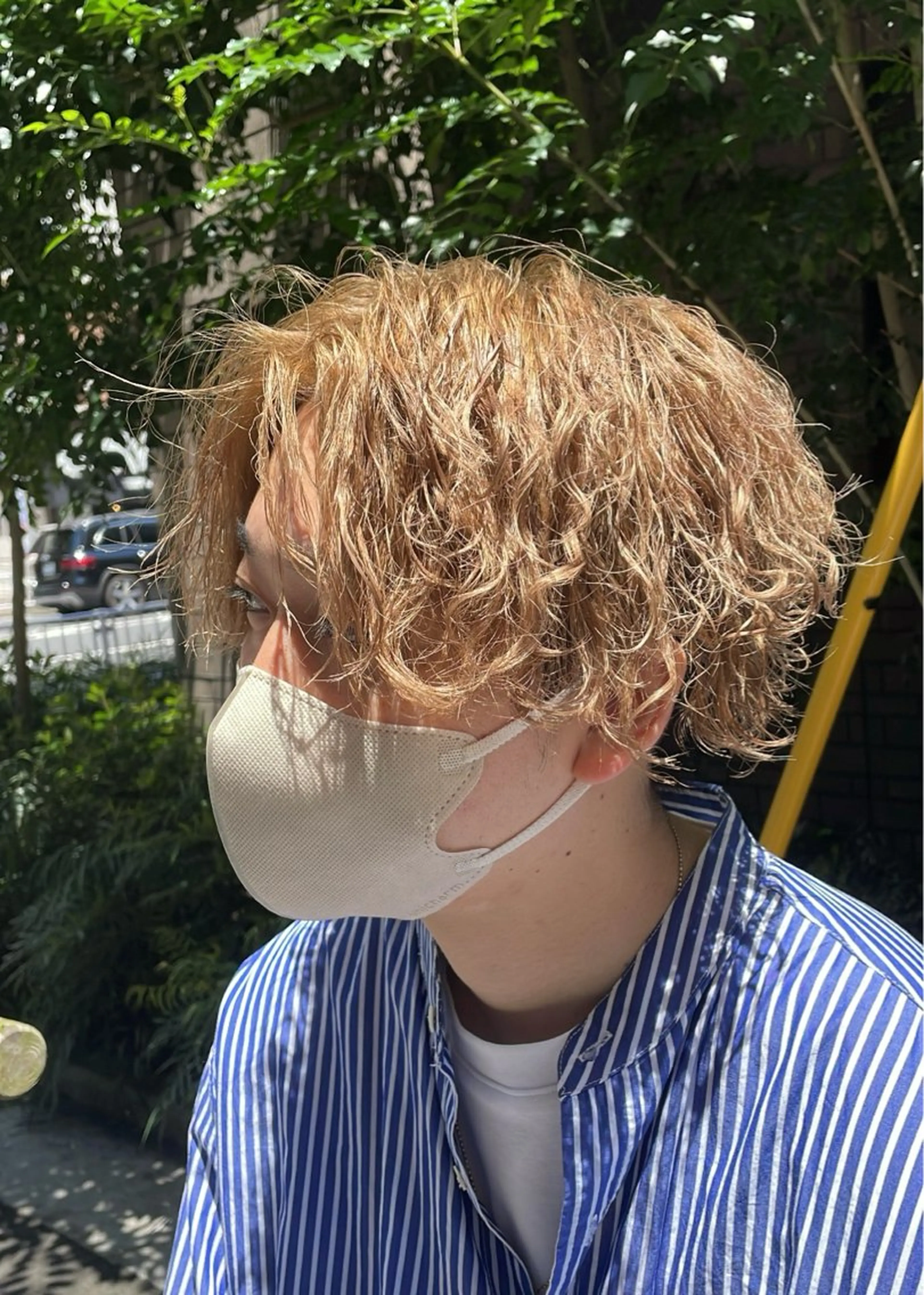 パーマ メンズ 小顔レイヤー/明るめ ベージュ/モモ/横浜のヘアスタイル