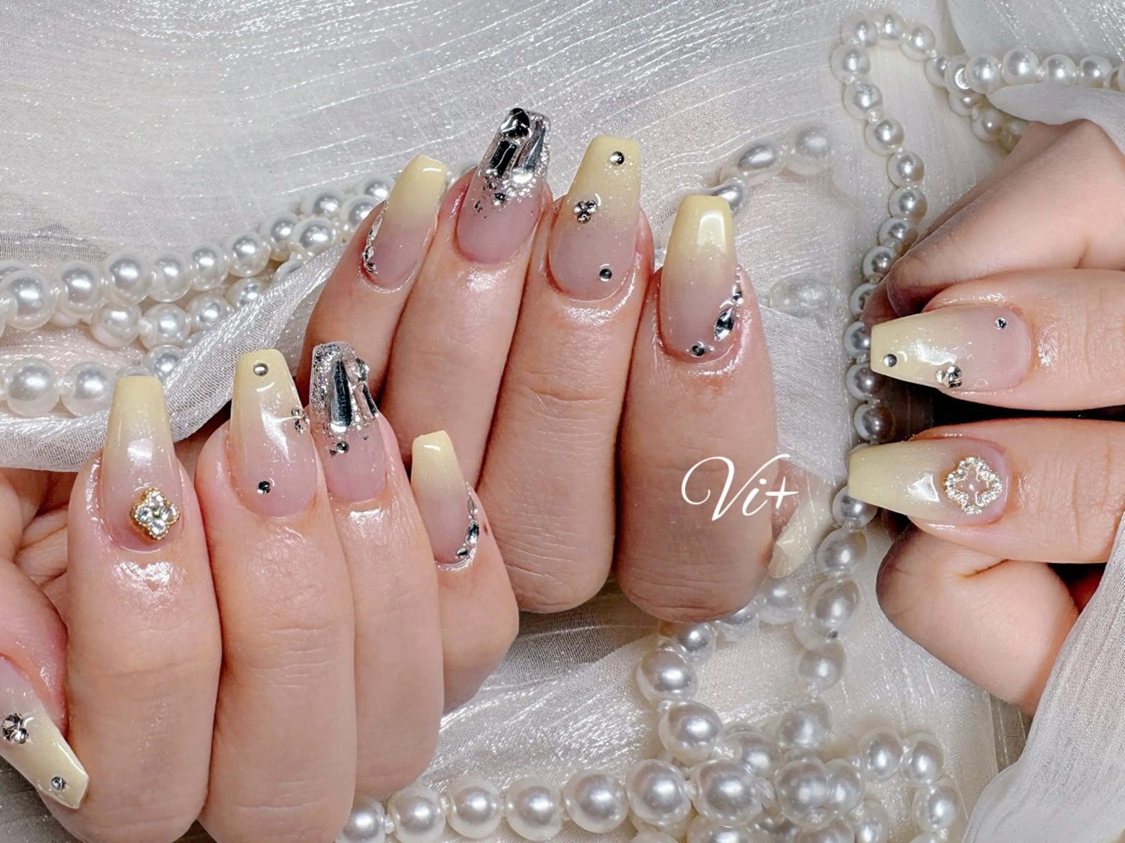 ネイル ハンドネイル ✨Nailsalon Vi+✨のネイルデザイン