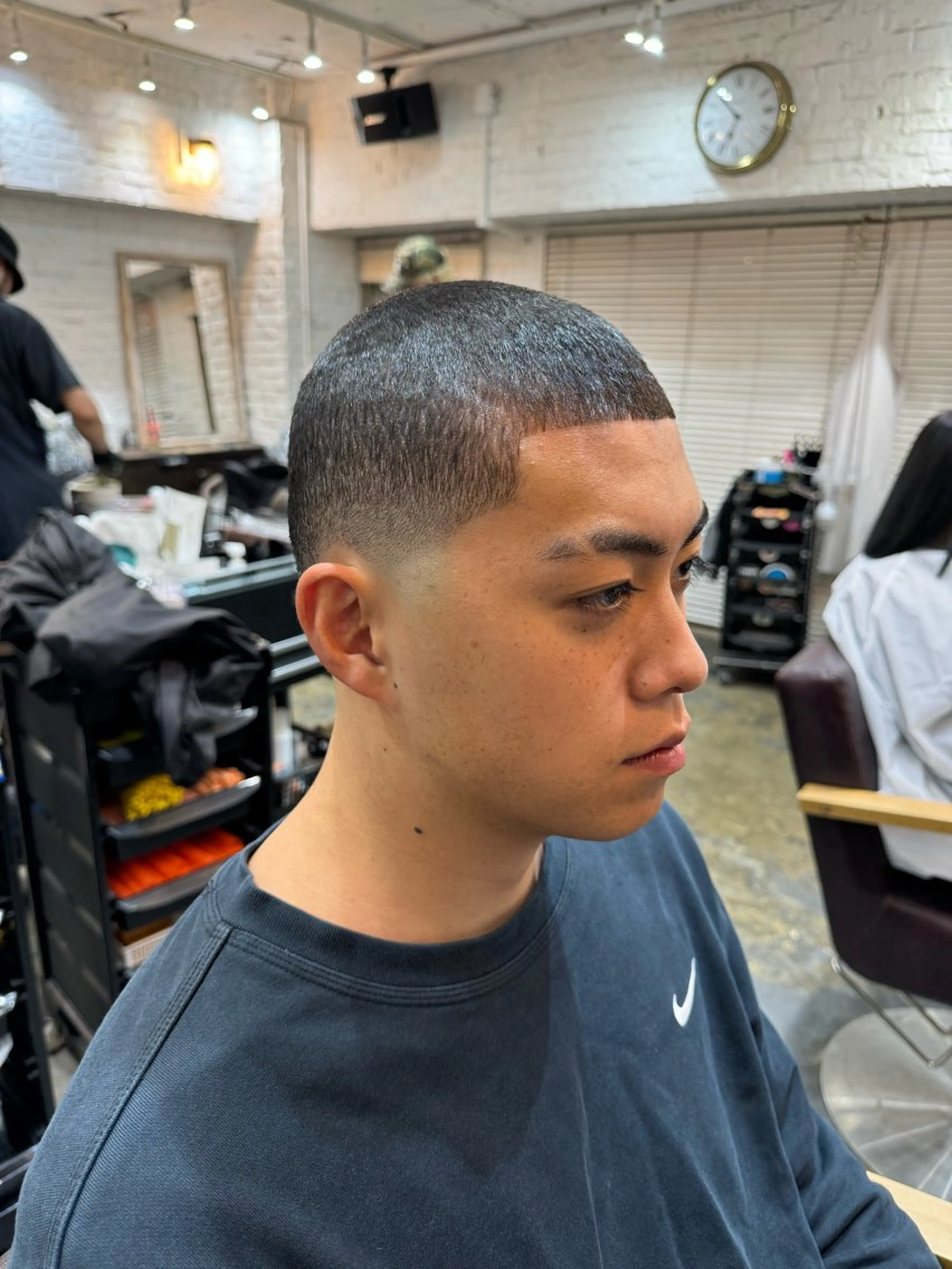 ショート パーマ メンズ センターパート ダウンパーマ フェードカット メンズハイライト メンズパーマ カット パーマ トリートメント 💈メンズ特化💈 TASUKUのヘアスタイル