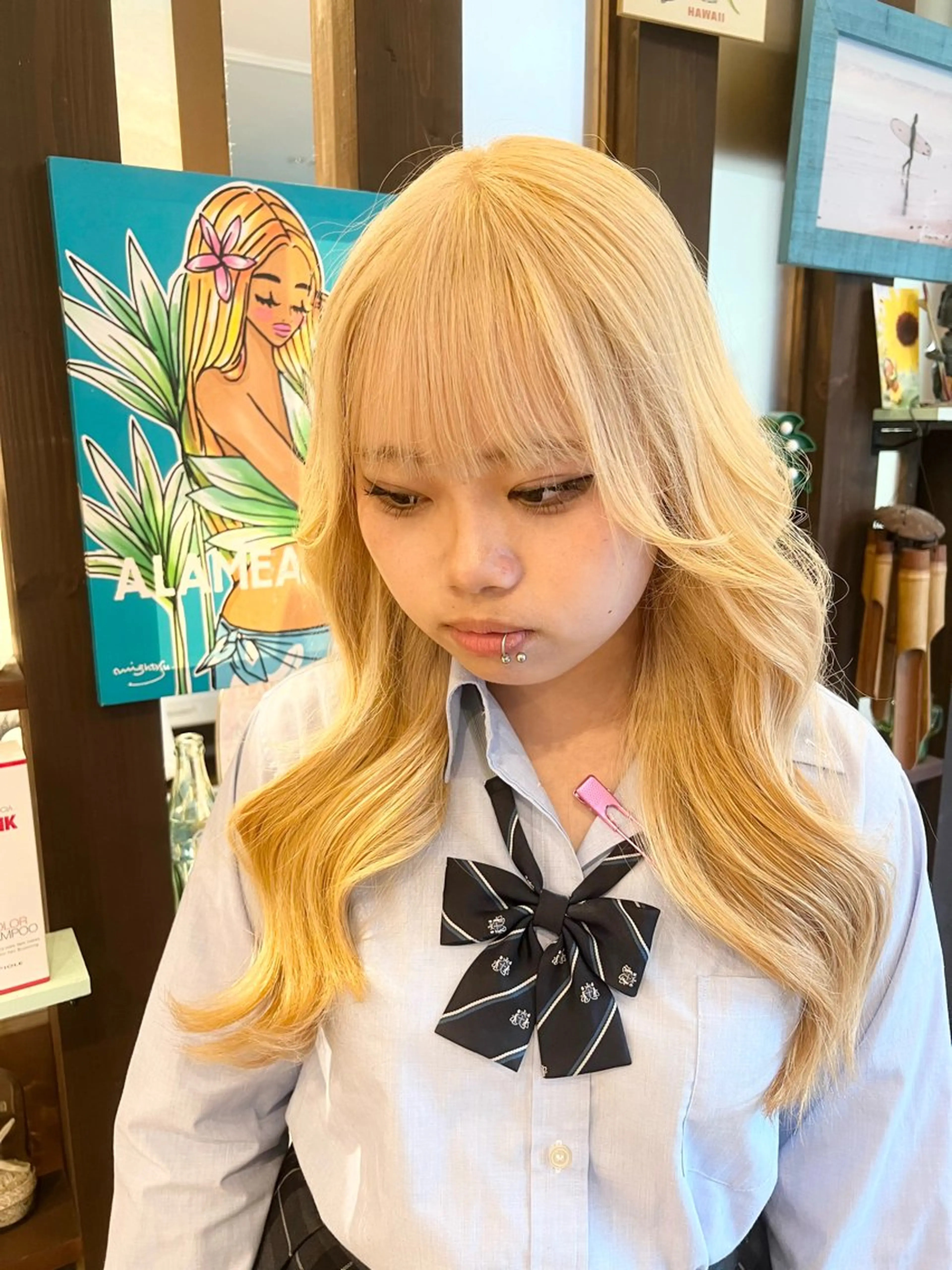 ロング ヘアカラー ハイトーン/ ダブルカラー/透明感のヘアスタイル